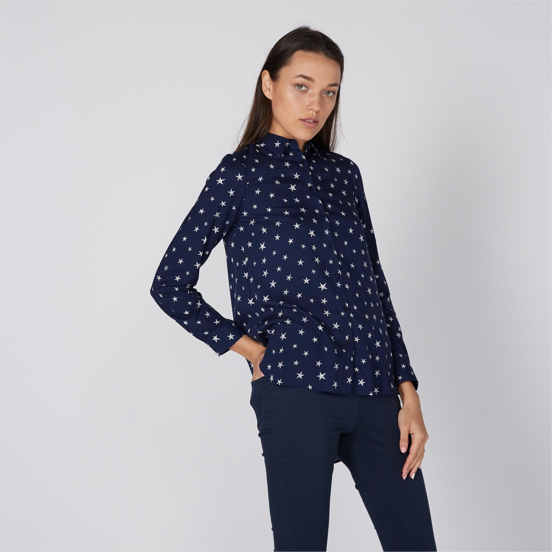 قميص بأكمام طويلة وحوّاف غير مستوية وطبعات-women-clothing-shirtsandblouses-shirts-image-1