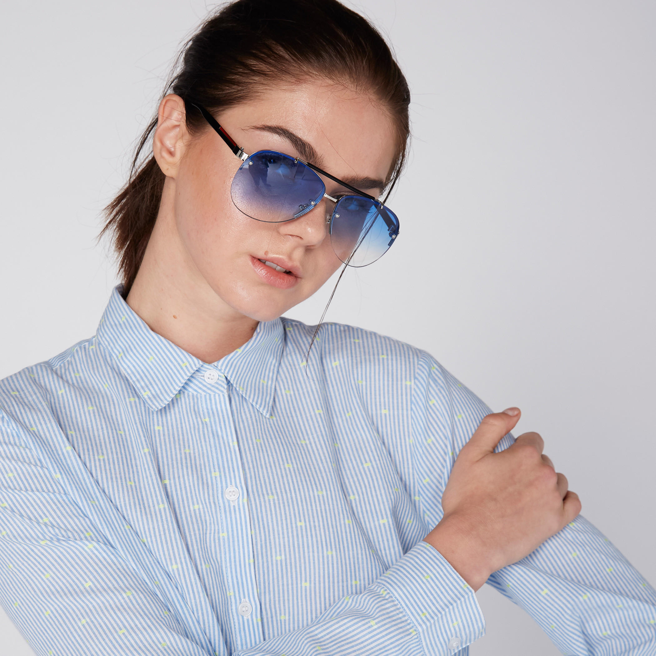 قميص طويل مقلّم بأكمام طويلة وحوّاف غير مستوية-women-clothing-shirtsandblouses-shirts-image-5