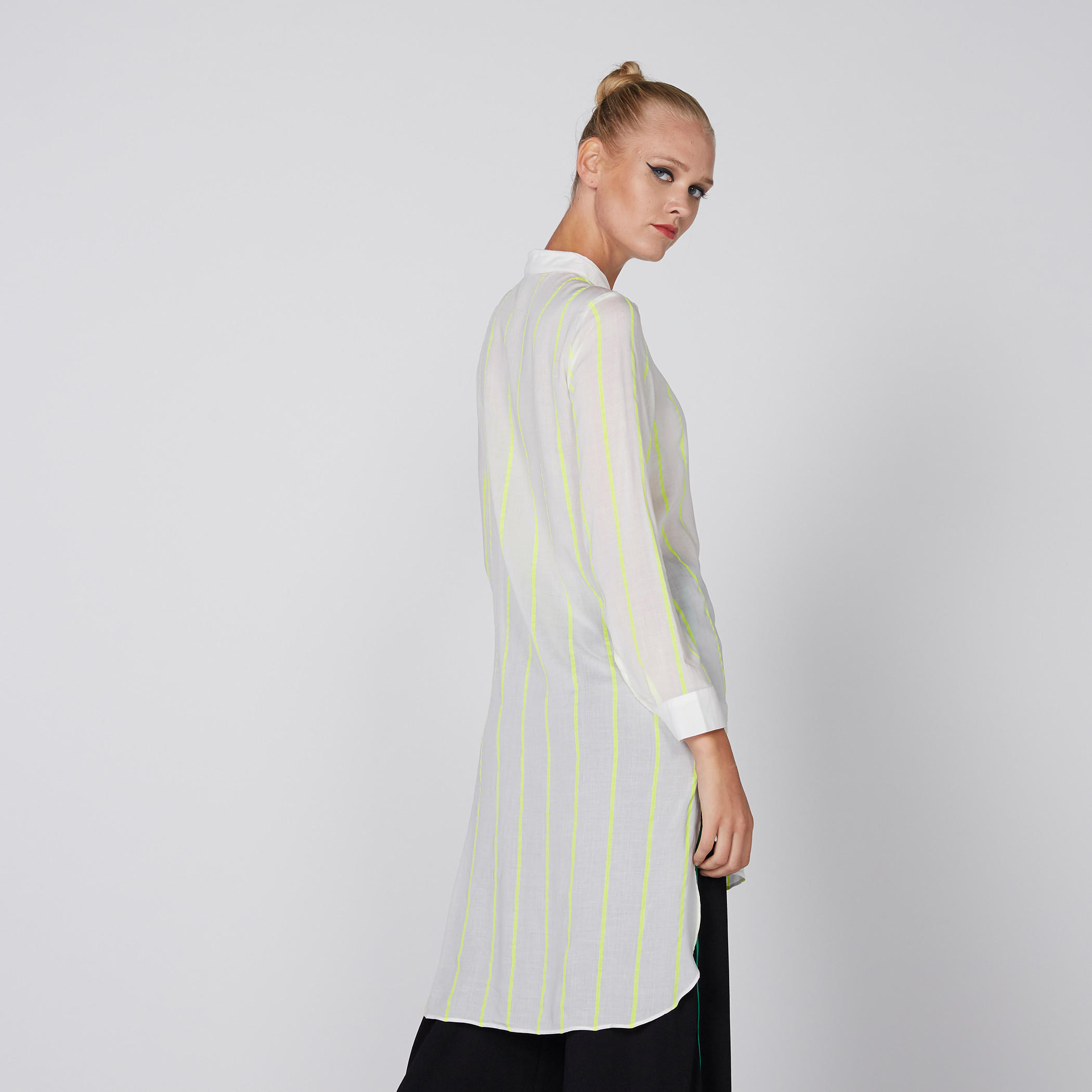 قميص مقلّم بأكمام طويلة وحوّاف غير مستوية-women-clothing-shirtsandblouses-blouses-image-2