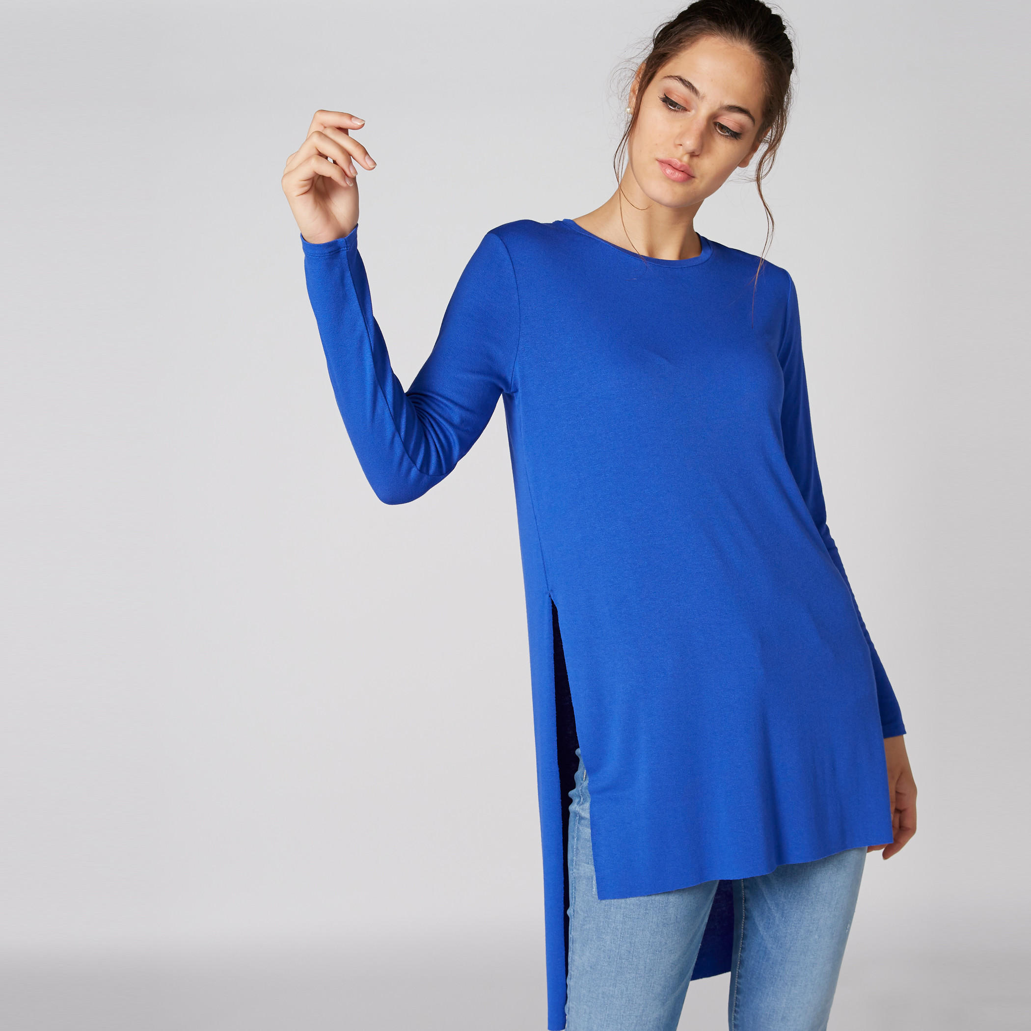 تونيك بأكمام طويلة وحوّاف غير مستوية وفتحة جانبية-women-clothing-shirtsandblouses-blouses-image-4
