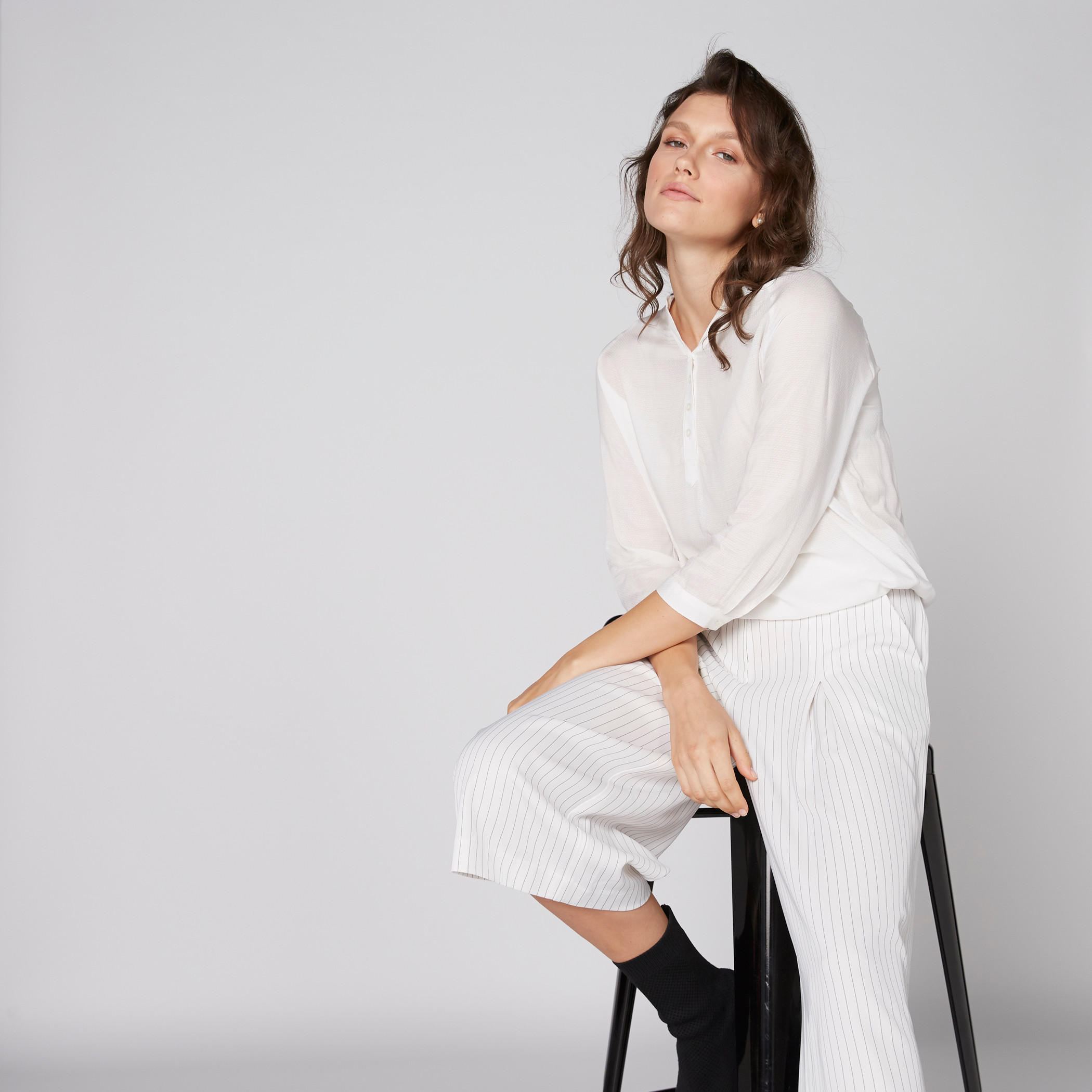 بلوزة بياقة V وأكمام 3/4 ونصف وصلة أزرار-women-clothing-shirtsandblouses-blouses-image-3