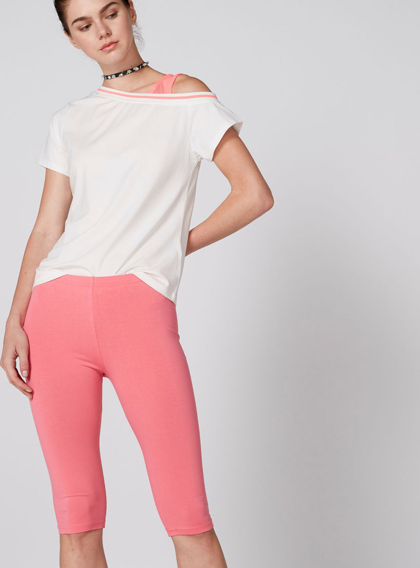 بنطال ليقنز بطول 3/4 وخصر مطاطي-women-clothing-bottoms-leggings-image-3