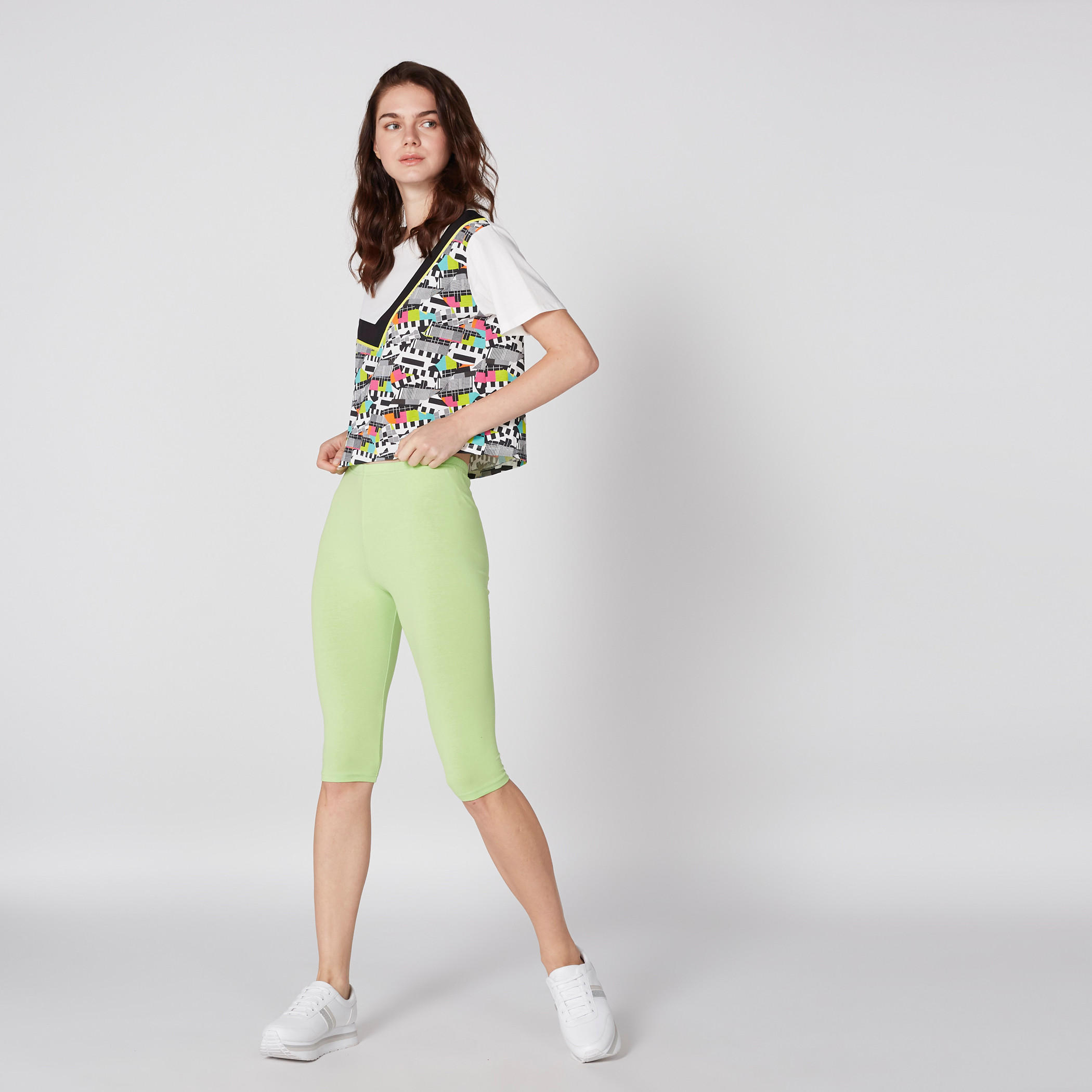 بنطال ليقنز محبوك بطول 3/4 وخصر مطاطي-women-clothing-bottoms-leggings-image-2