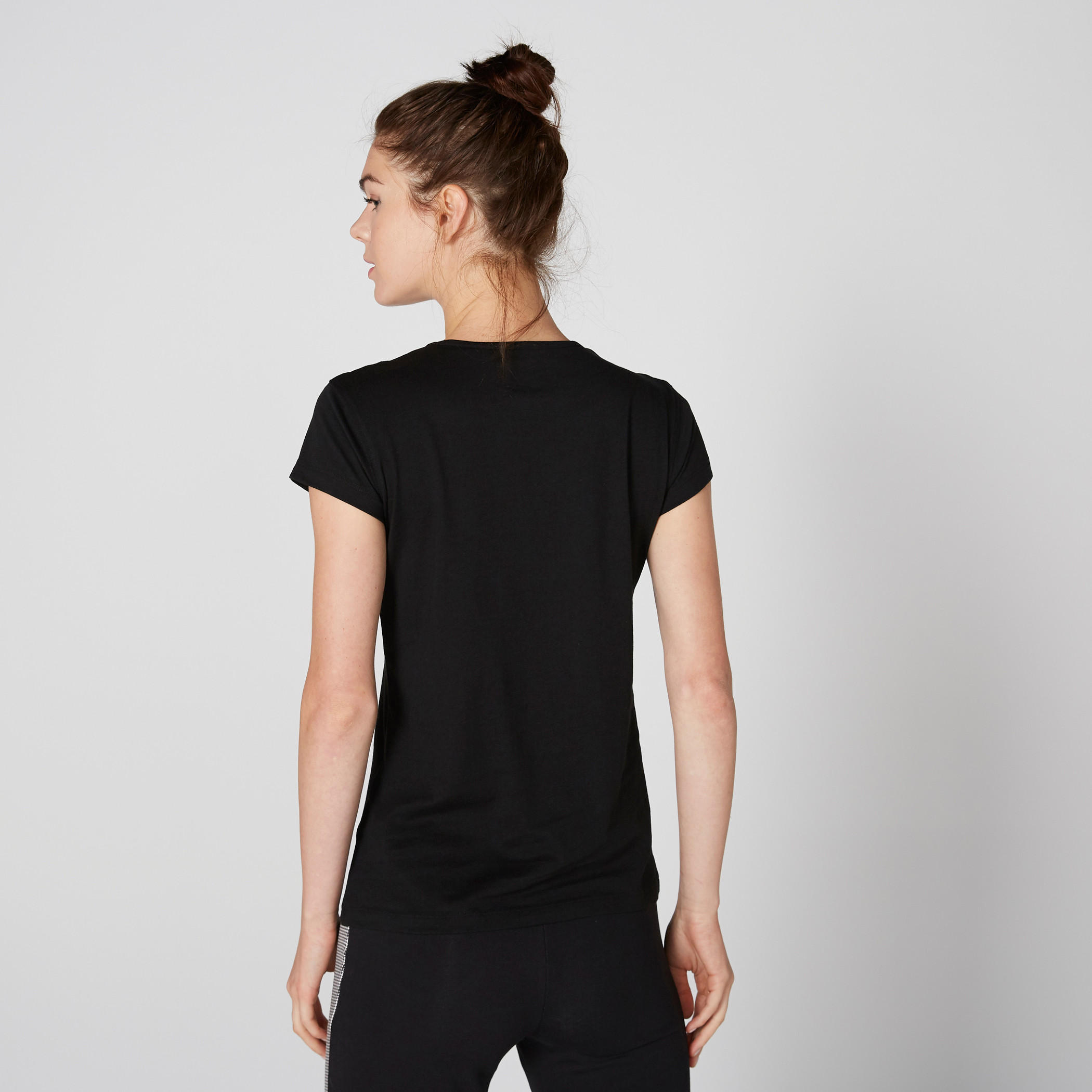 تيشيرت بياقة مستديرة وأكمام كاب وطبعات-women-clothing-tshirts-image-3