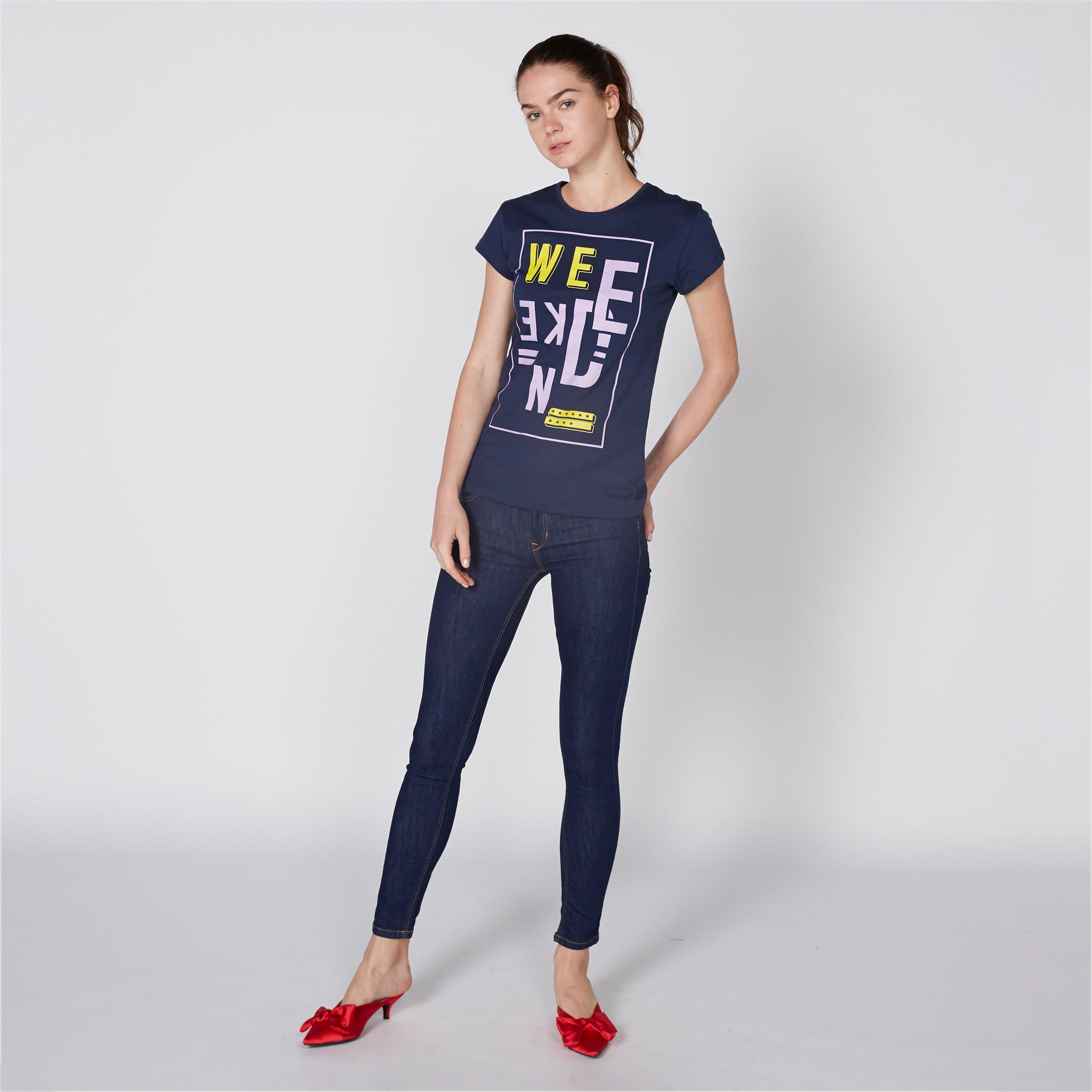 تيشيرت بياقة مستديرة وأكمام كاب وطبعات-women-clothing-tshirts-image-2
