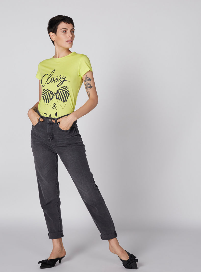 تيشيرت بياقة مستديرة وأكمام قصيرة وطبعات-women-clothing-tshirts-image-1
