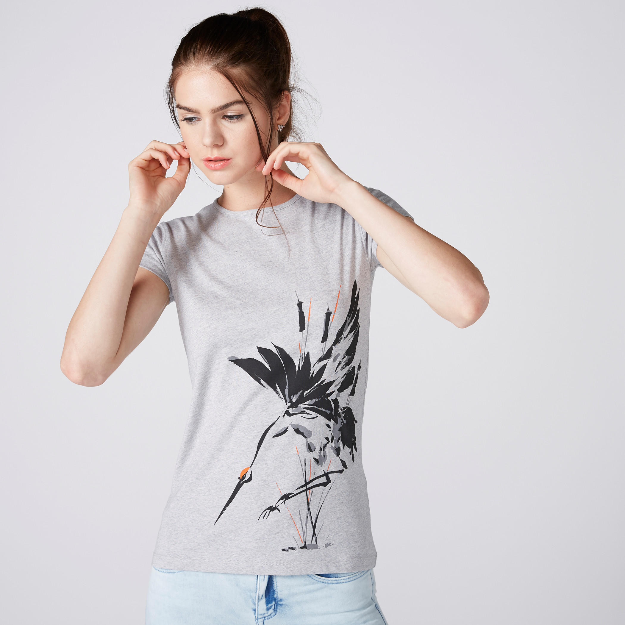 تيشيرت بياقة مستديرة وأكمام كاب وطبعات-women-clothing-tshirts-image-1