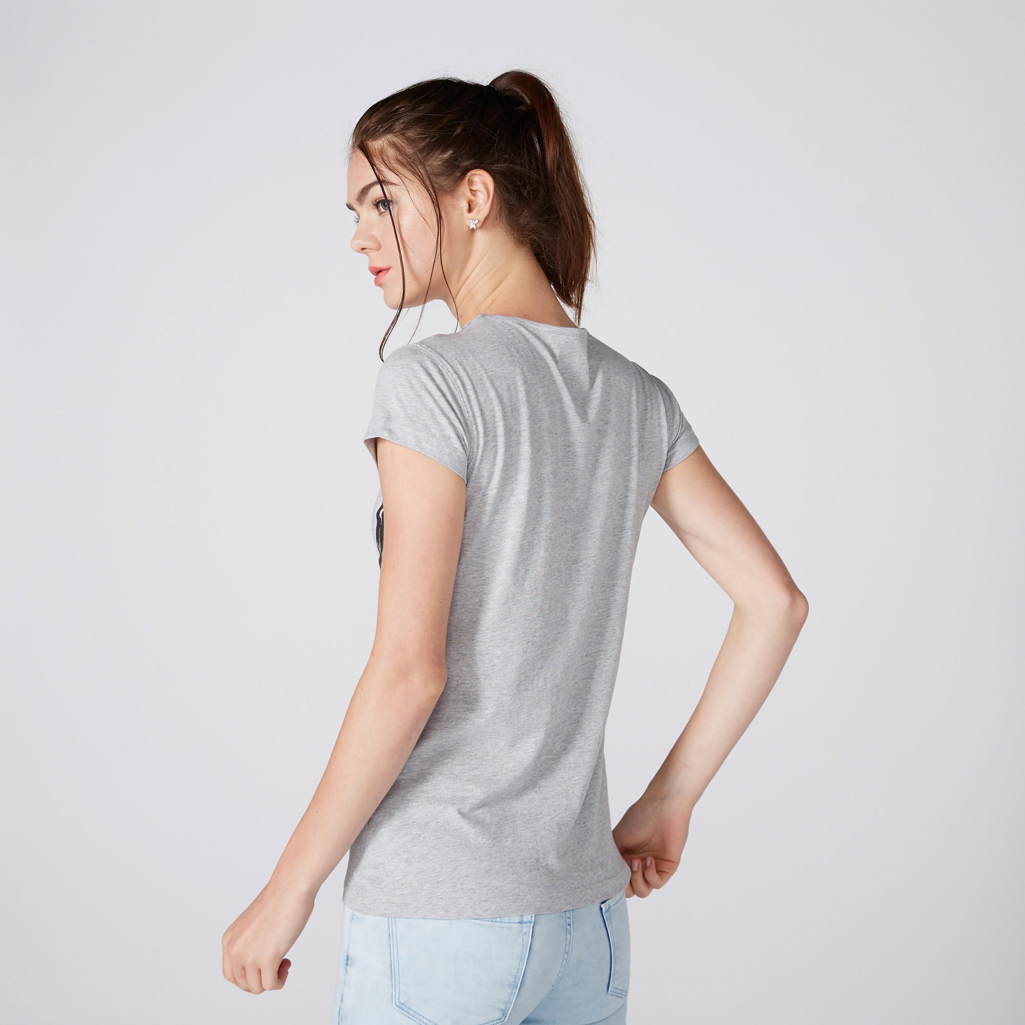 تيشيرت بياقة مستديرة وأكمام كاب وطبعات-women-clothing-tshirts-image-2