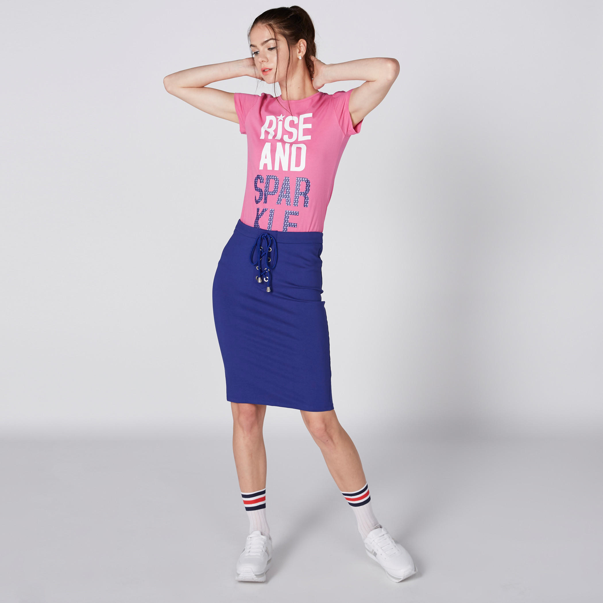 تيشيرت بياقة مستديرة وأكمام قصيرة وطبعات-women-clothing-tshirts-image-3