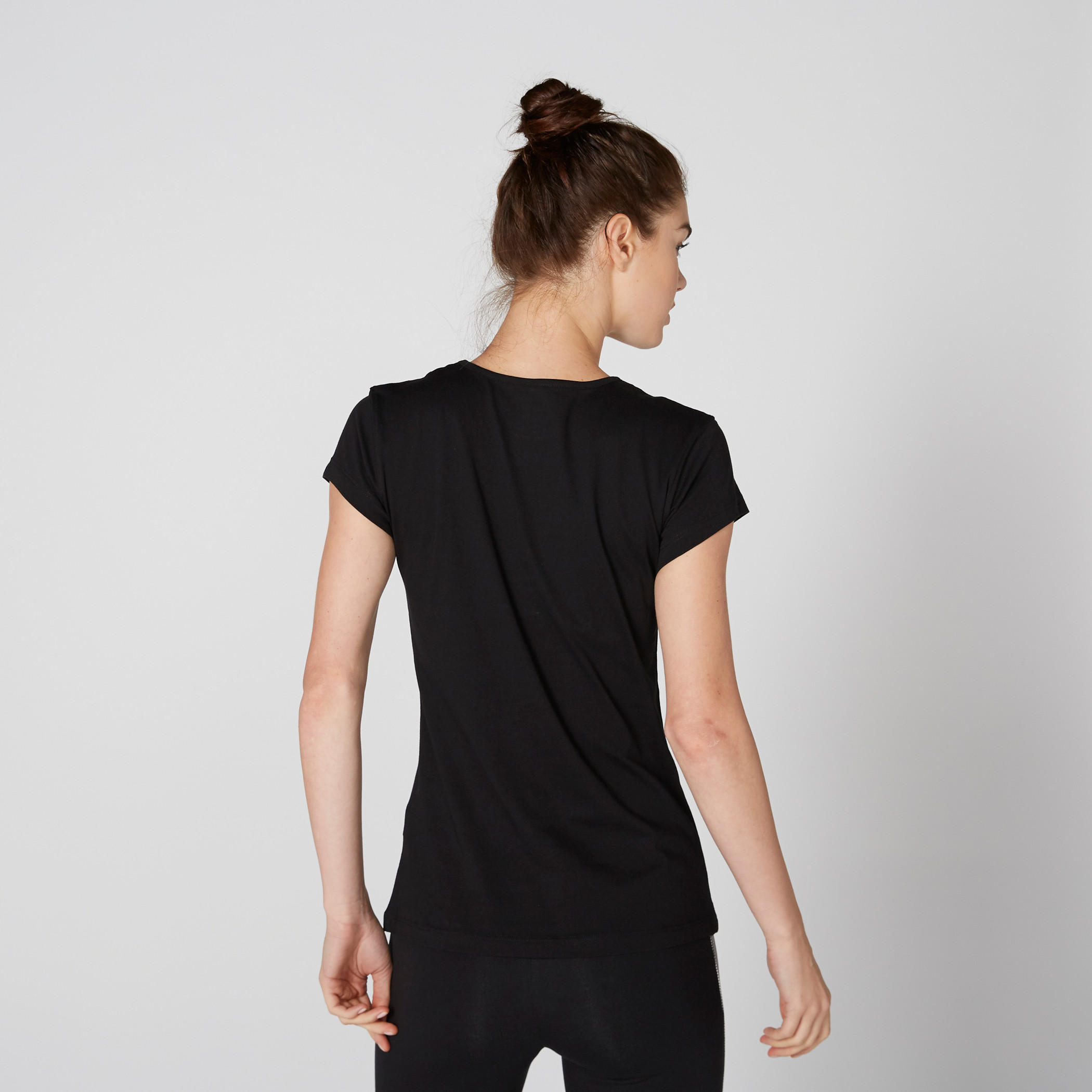تيشيرت بياقة مستديرة وأكمام كاب وطبعات-women-clothing-tshirts-image-3