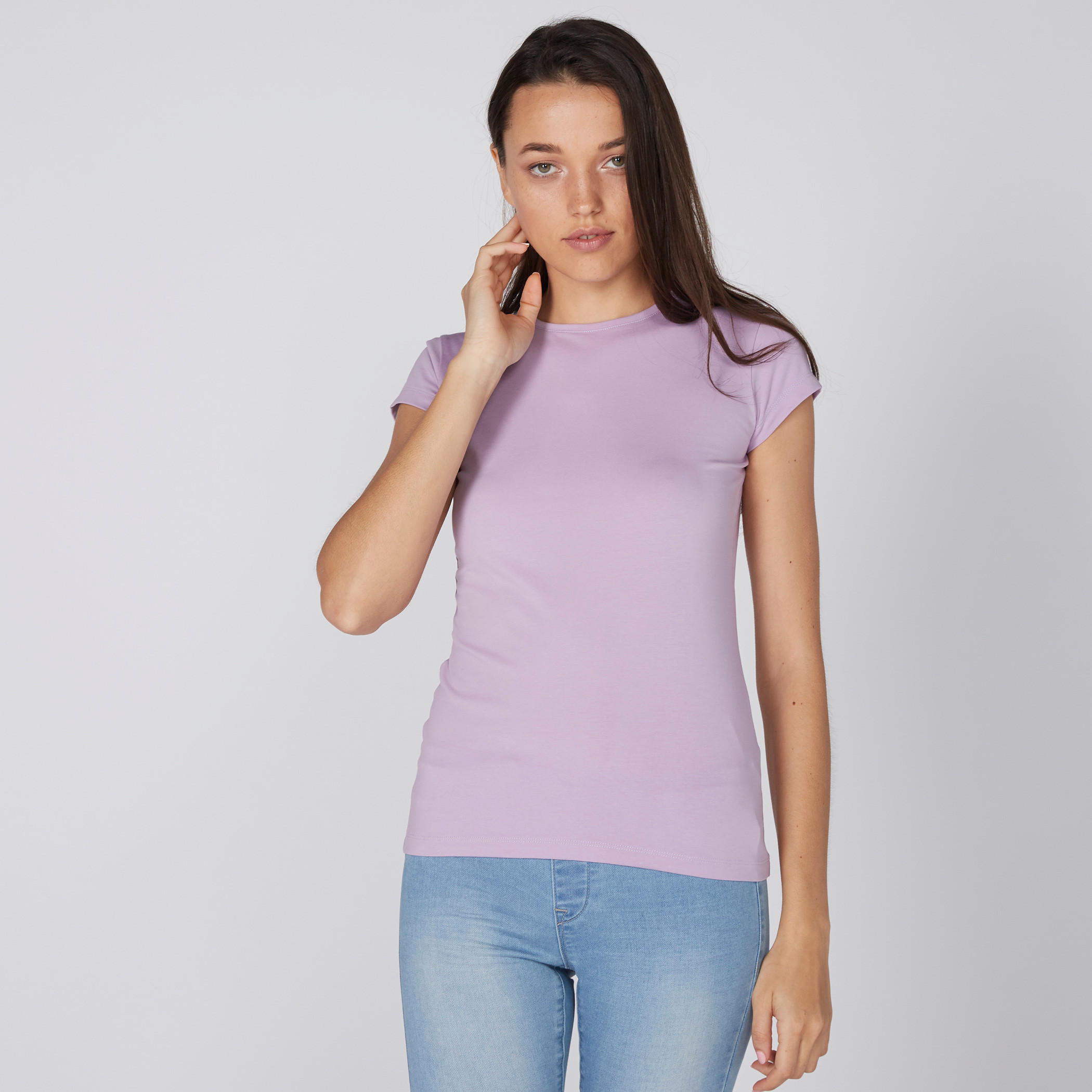 تيشيرت بياقة مستديرة وأكمام كاب-women-clothing-tshirts-image-2