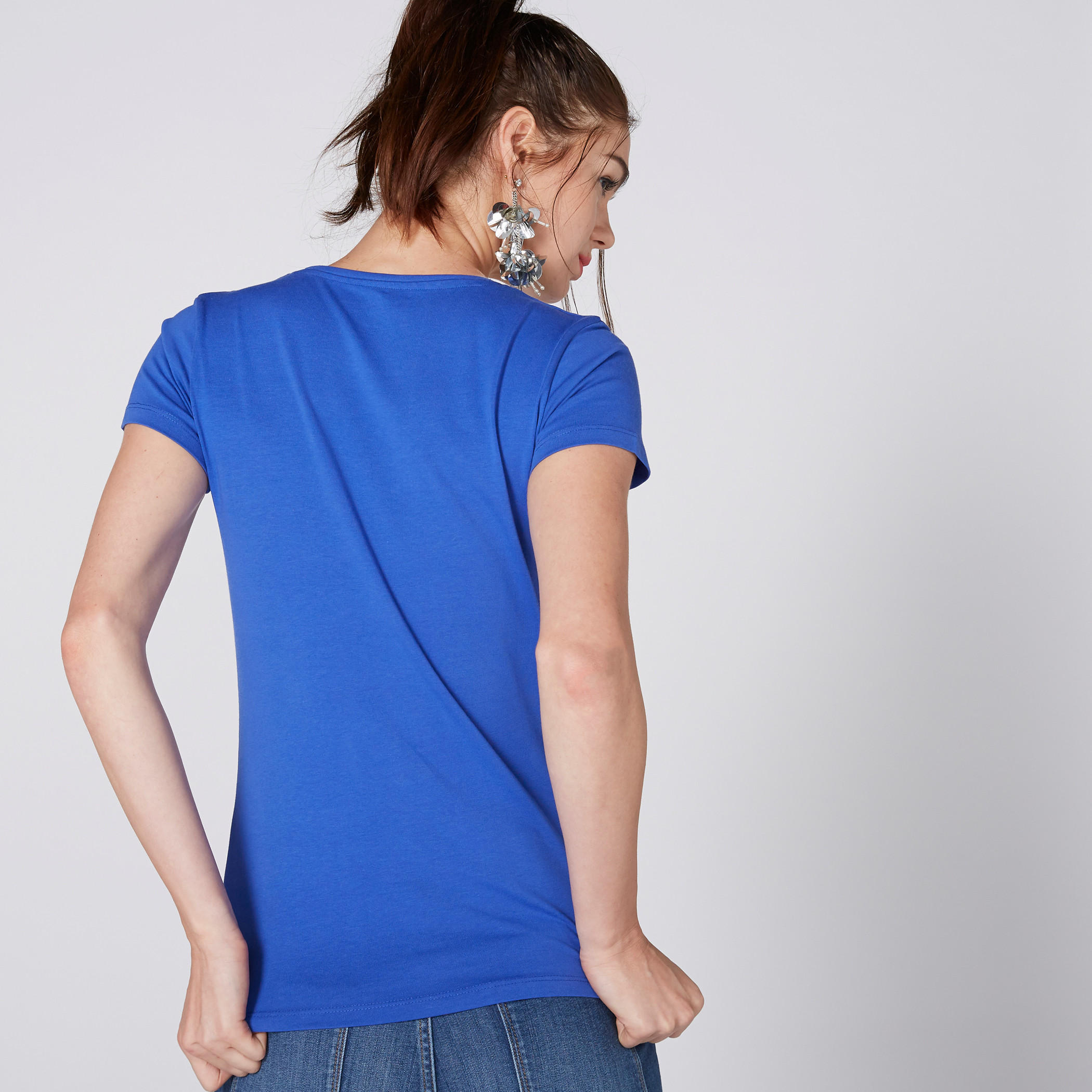 تيشيرت بياقة V وأكمام قصيرة-women-clothing-tshirts-image-3