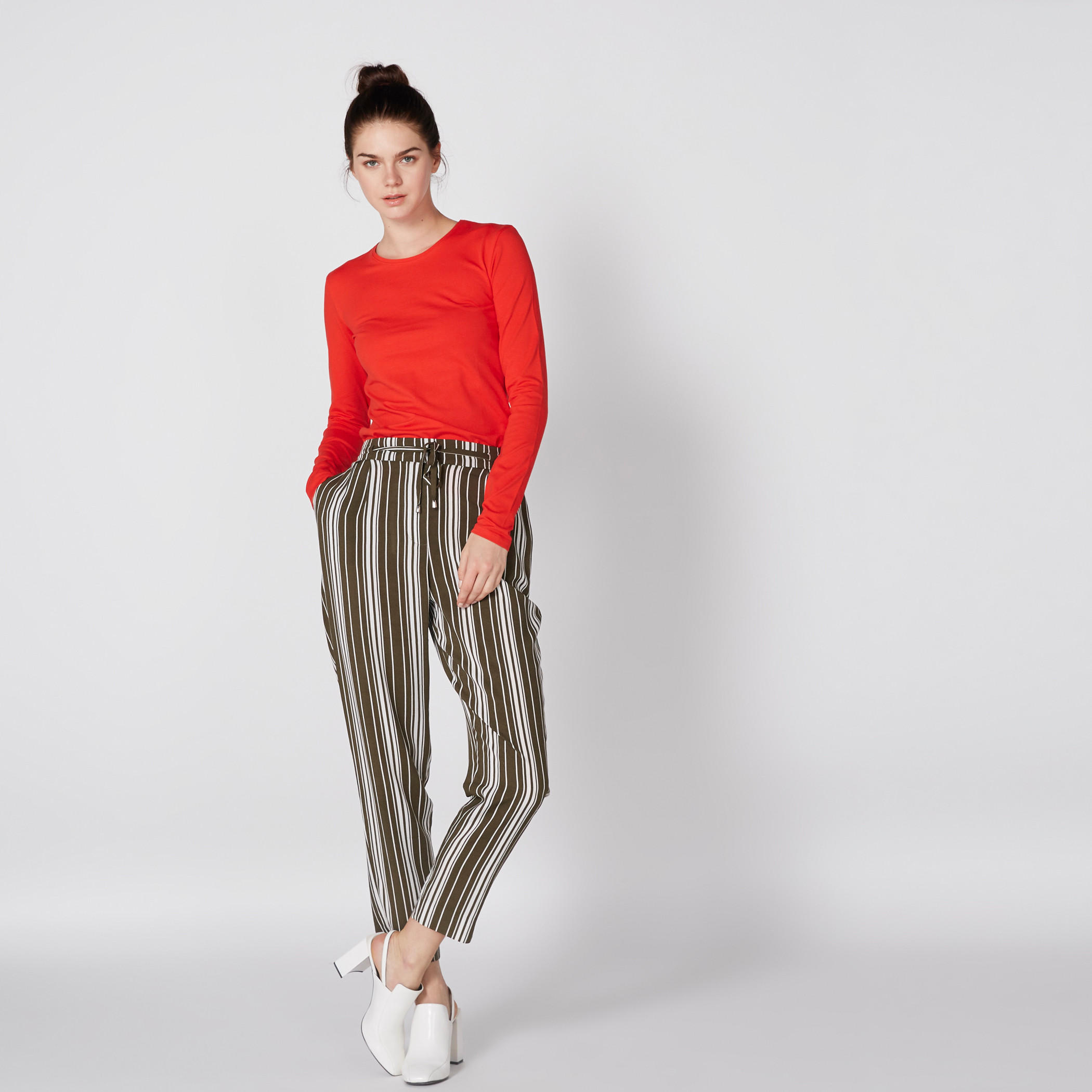 تيشيرت بياقة مستديرة وأكمام طويلة-women-clothing-tshirts-image-1