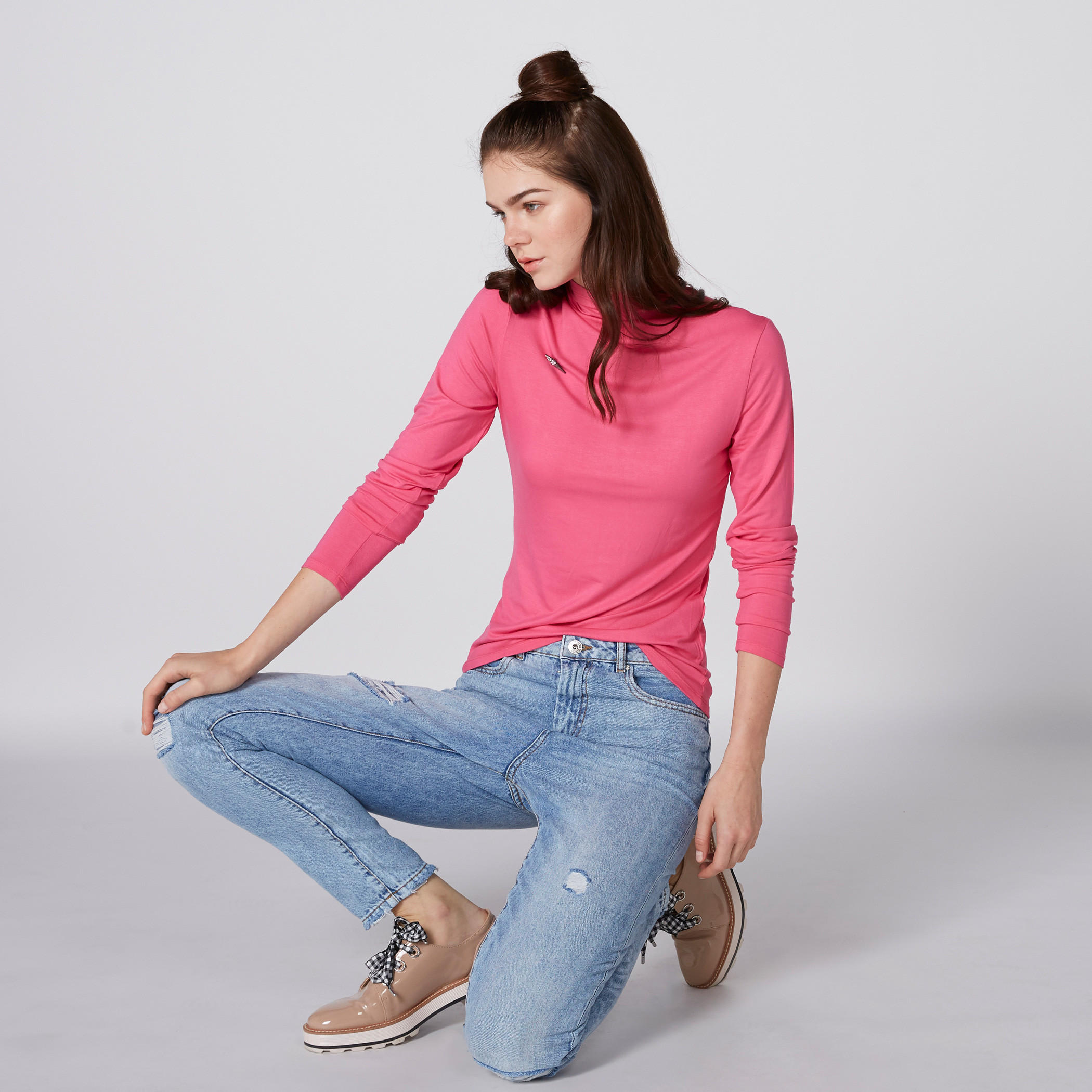 بلوزة بياقة عالية وأكمام طويلة-women-clothing-tshirts-image-5