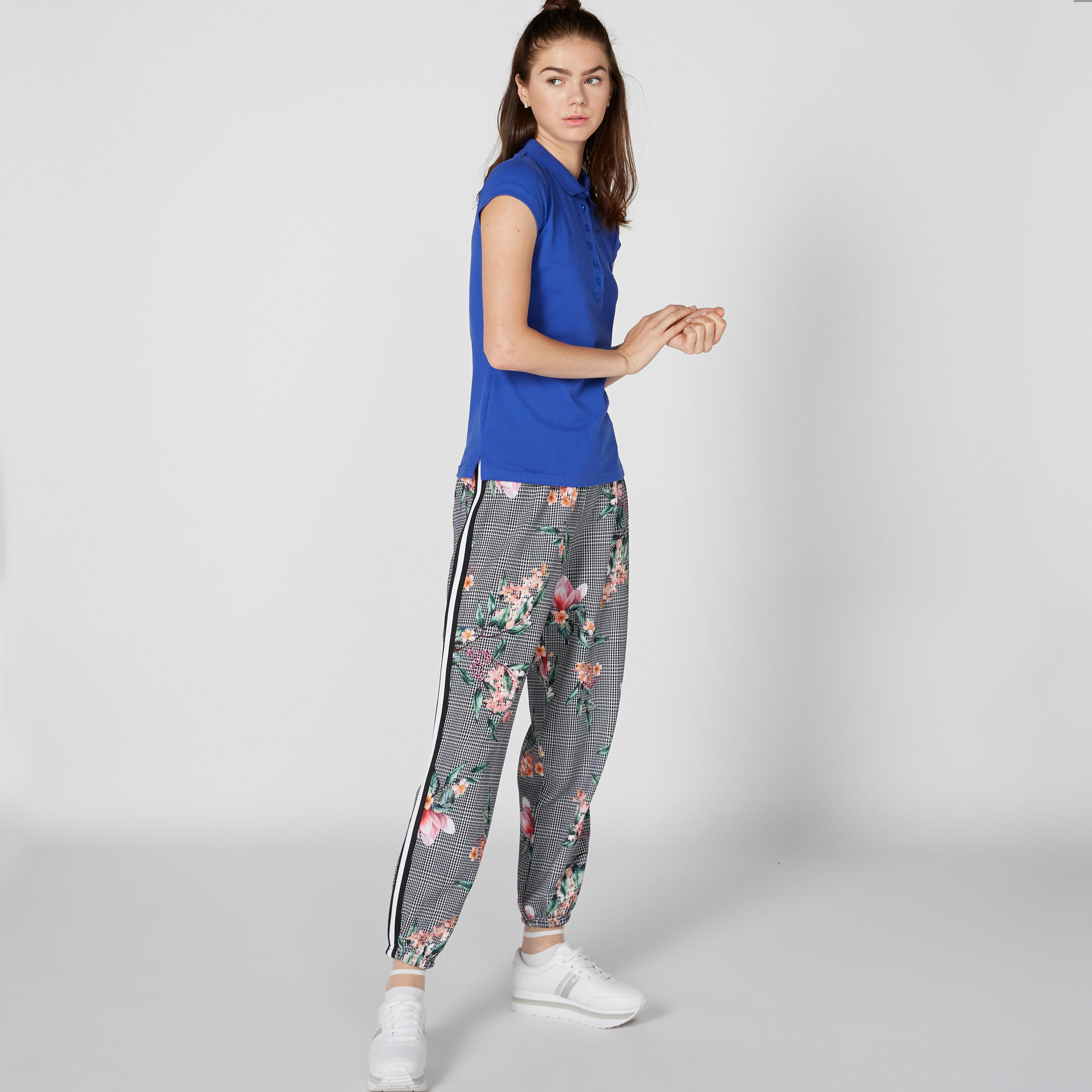 تيشيرت بياقة بولو وأكمام كاب-women-clothing-tshirts-image-3