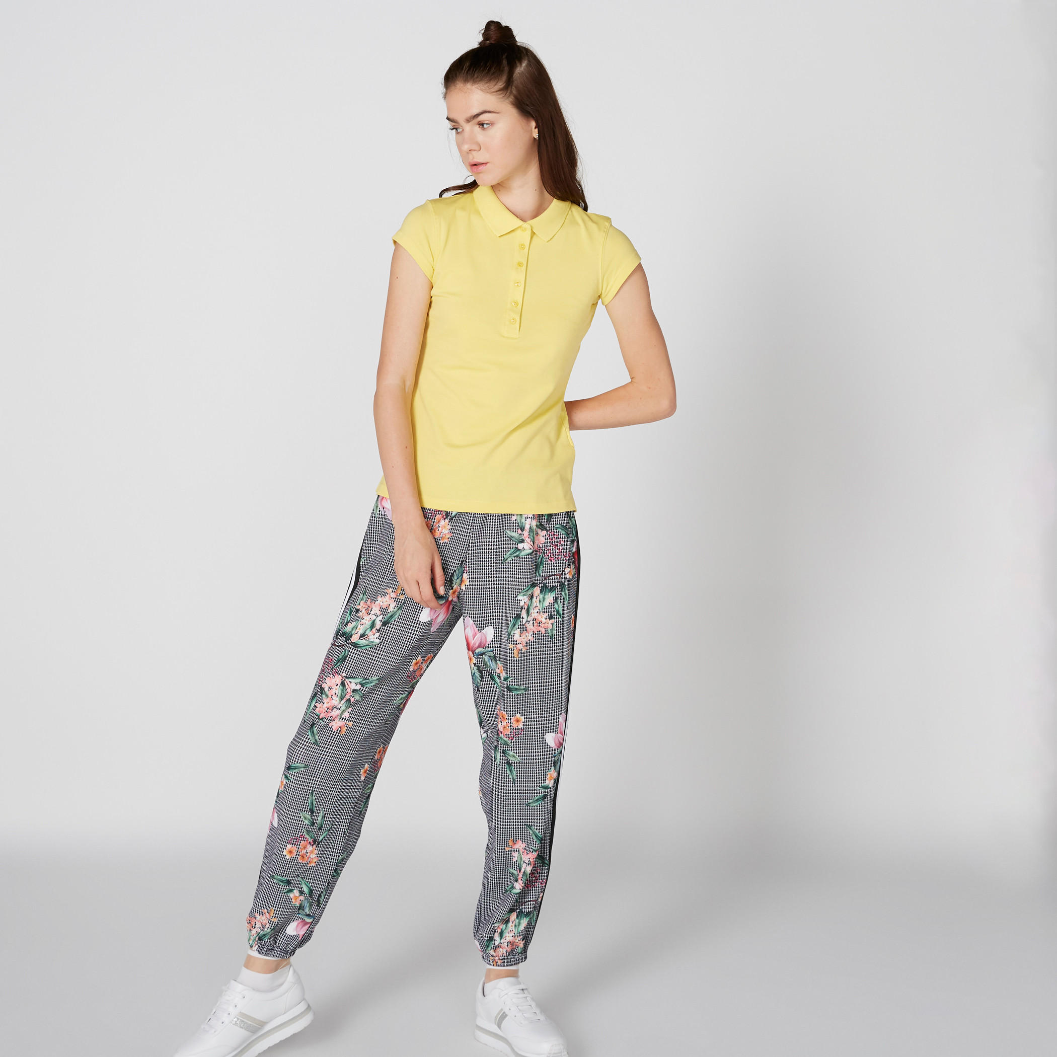 تيشيرت بياقة بولو وأكمام كاب-women-clothing-tshirts-image-1