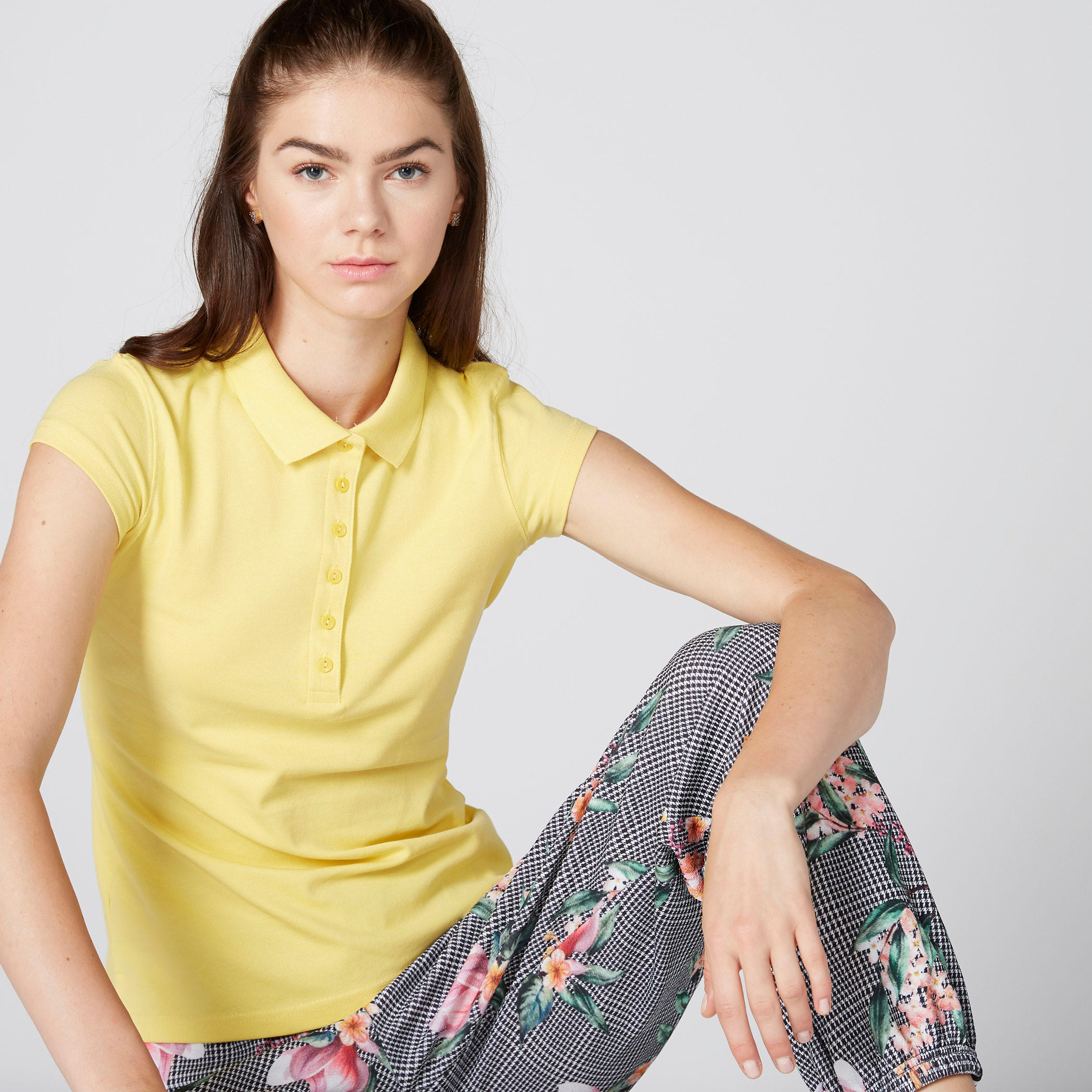 تيشيرت بياقة بولو وأكمام كاب-women-clothing-tshirts-image-2