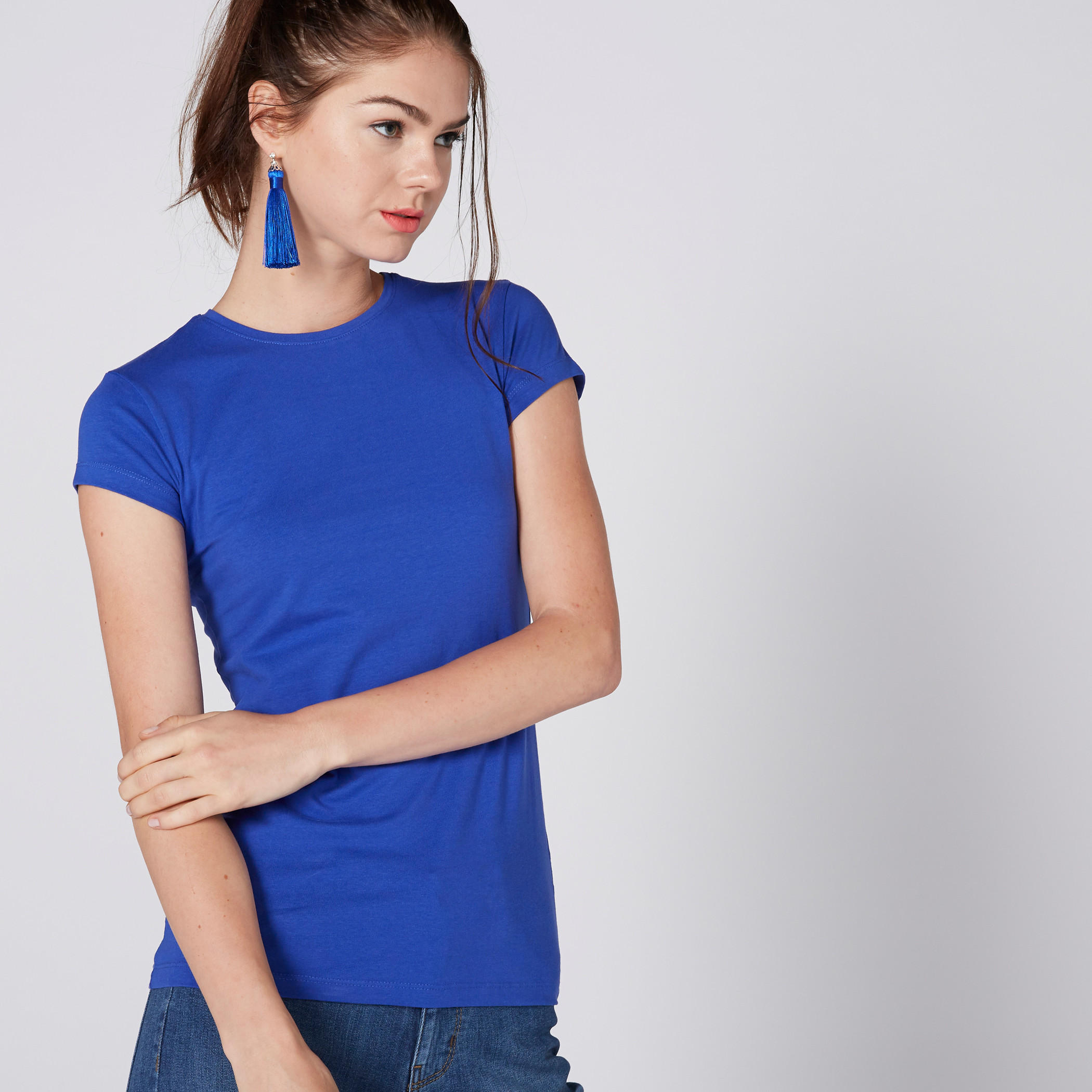 تيشيرت بياقة مستديرة وأكمام كاب-women-clothing-tshirts-image-1