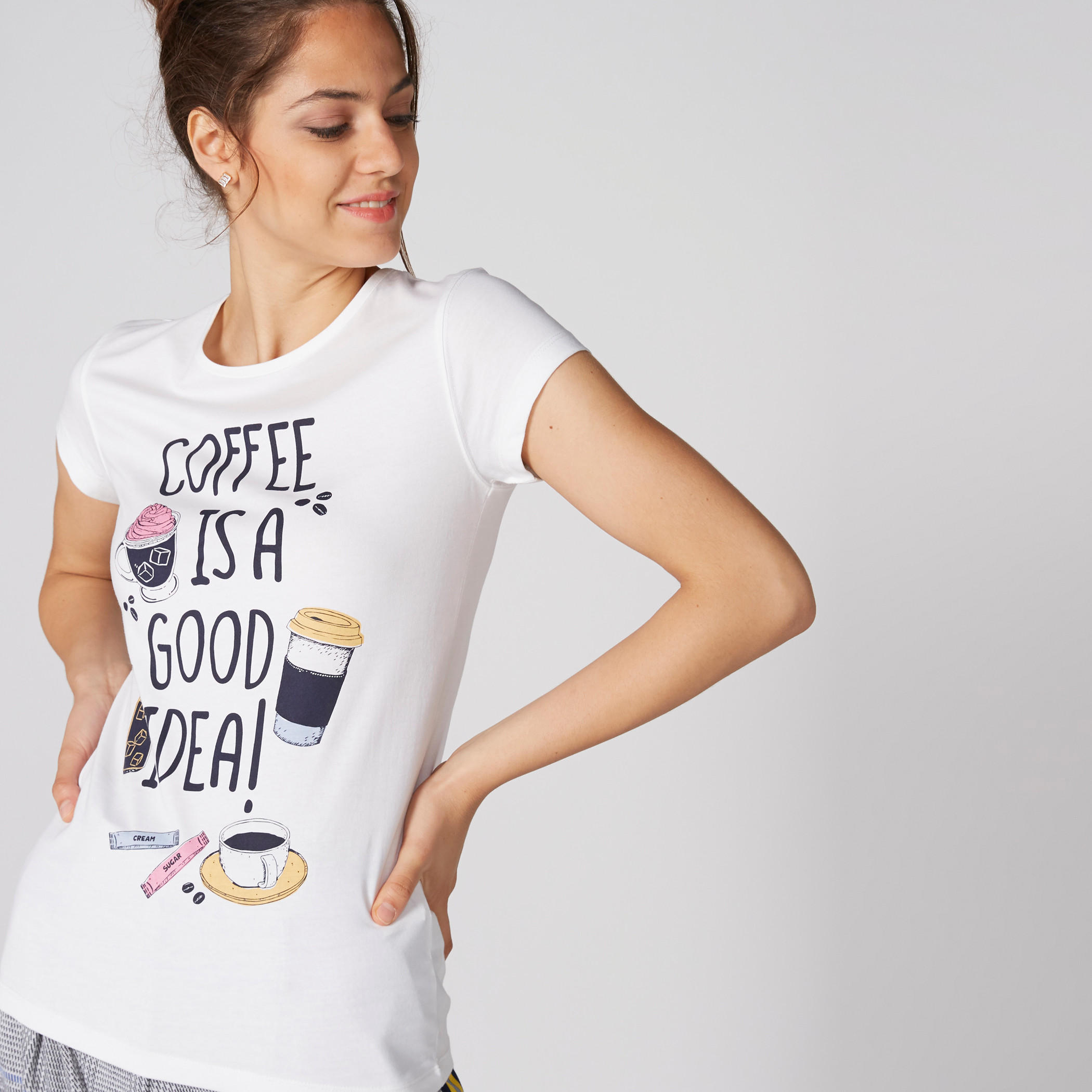 تيشيرت بياقة مستديرة وأكمام قصيرة وطبعات-women-clothing-tshirts-image-1
