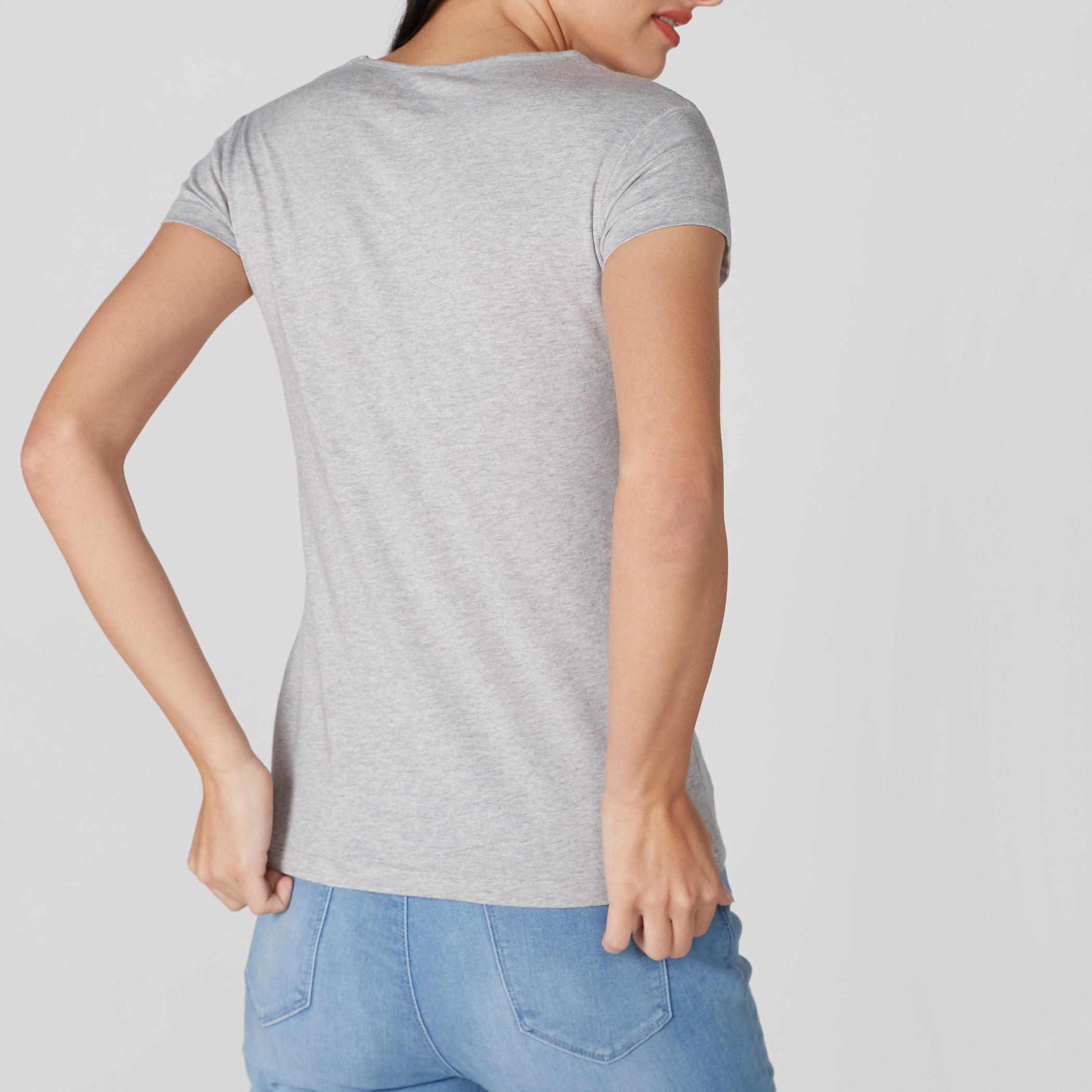 تيشيرت بطبعات وياقة مستديرة وأكمام كاب-women-clothing-tshirts-image-2