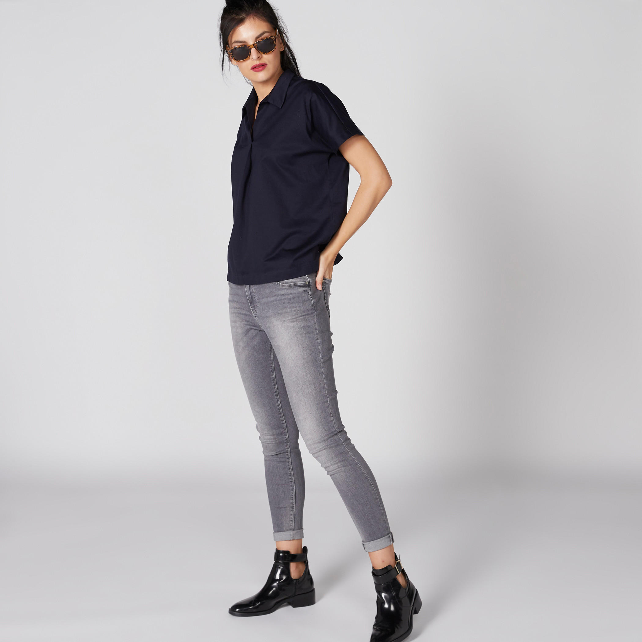 بلوزة بياقة عادية وأكمام قصيرة-women-clothing-shirtsandblouses-blouses-image-3