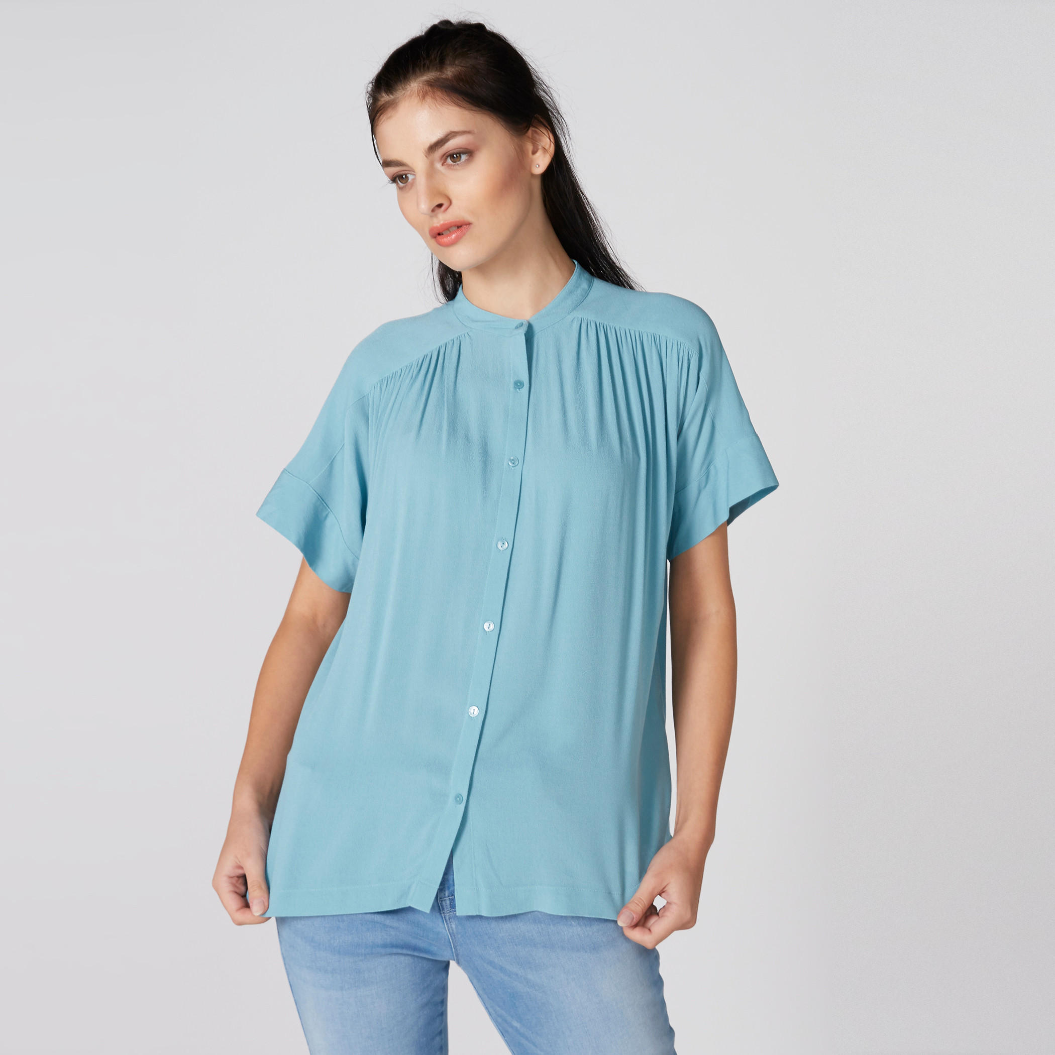 قميص بأكمام قصيرة وأزرار وياقة ماندارين-women-clothing-shirtsandblouses-shirts-image-3