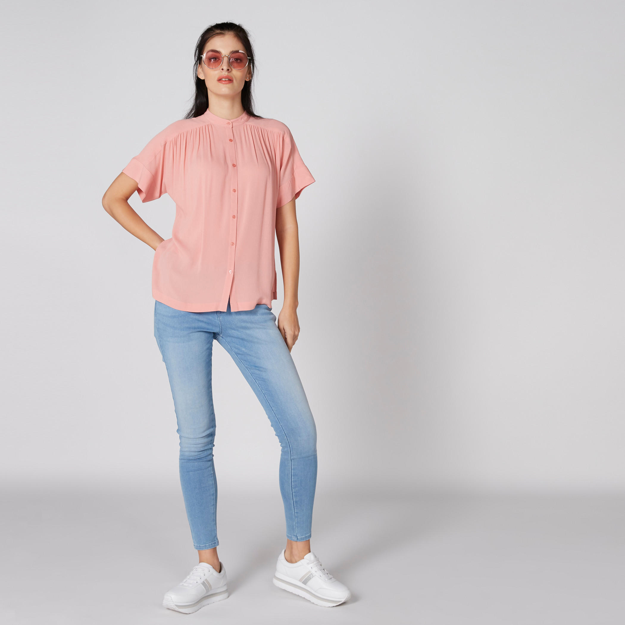 قميص كشكش بياقة ماندارين وأزرار-women-clothing-shirtsandblouses-shirts-image-3