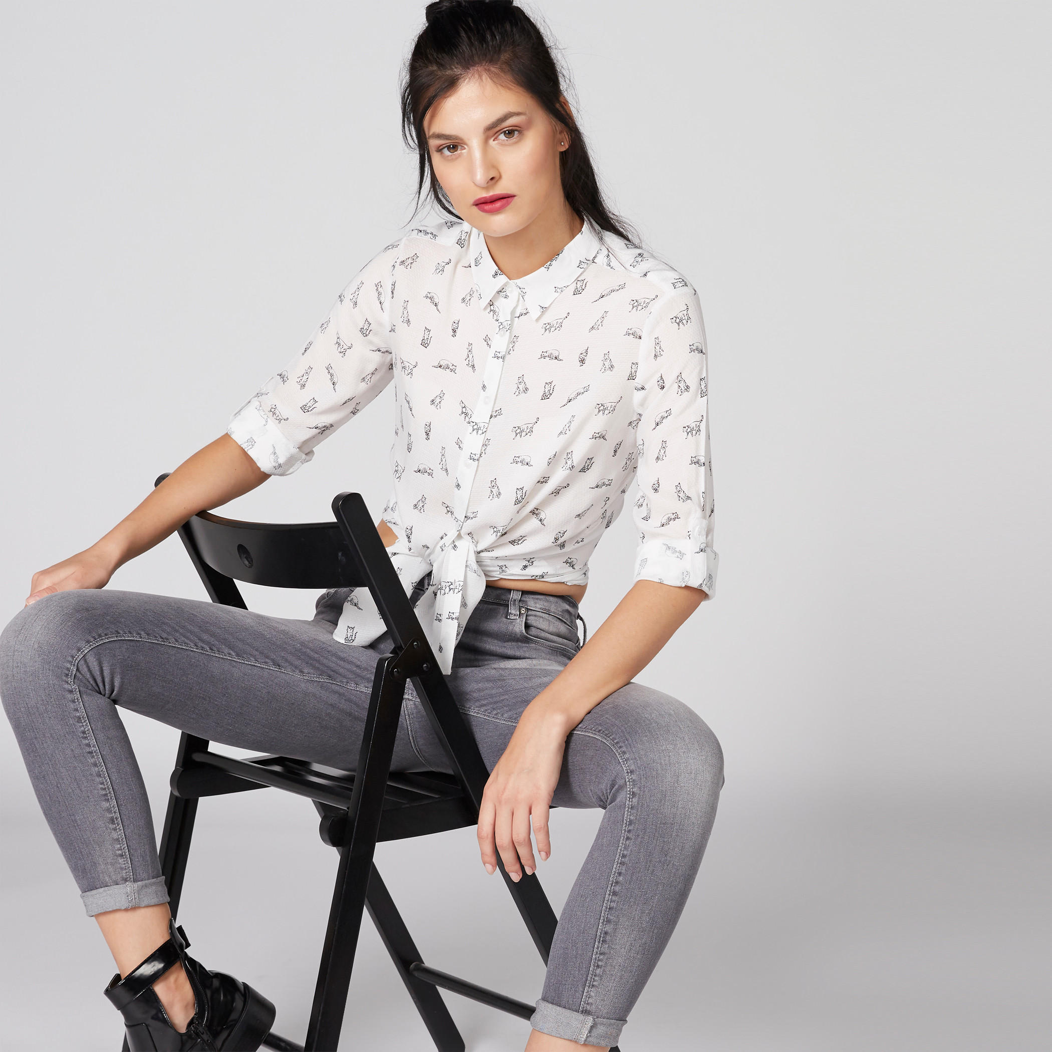 قميص بأزرار وأربطة وطبعات-women-clothing-shirtsandblouses-shirts-image-1