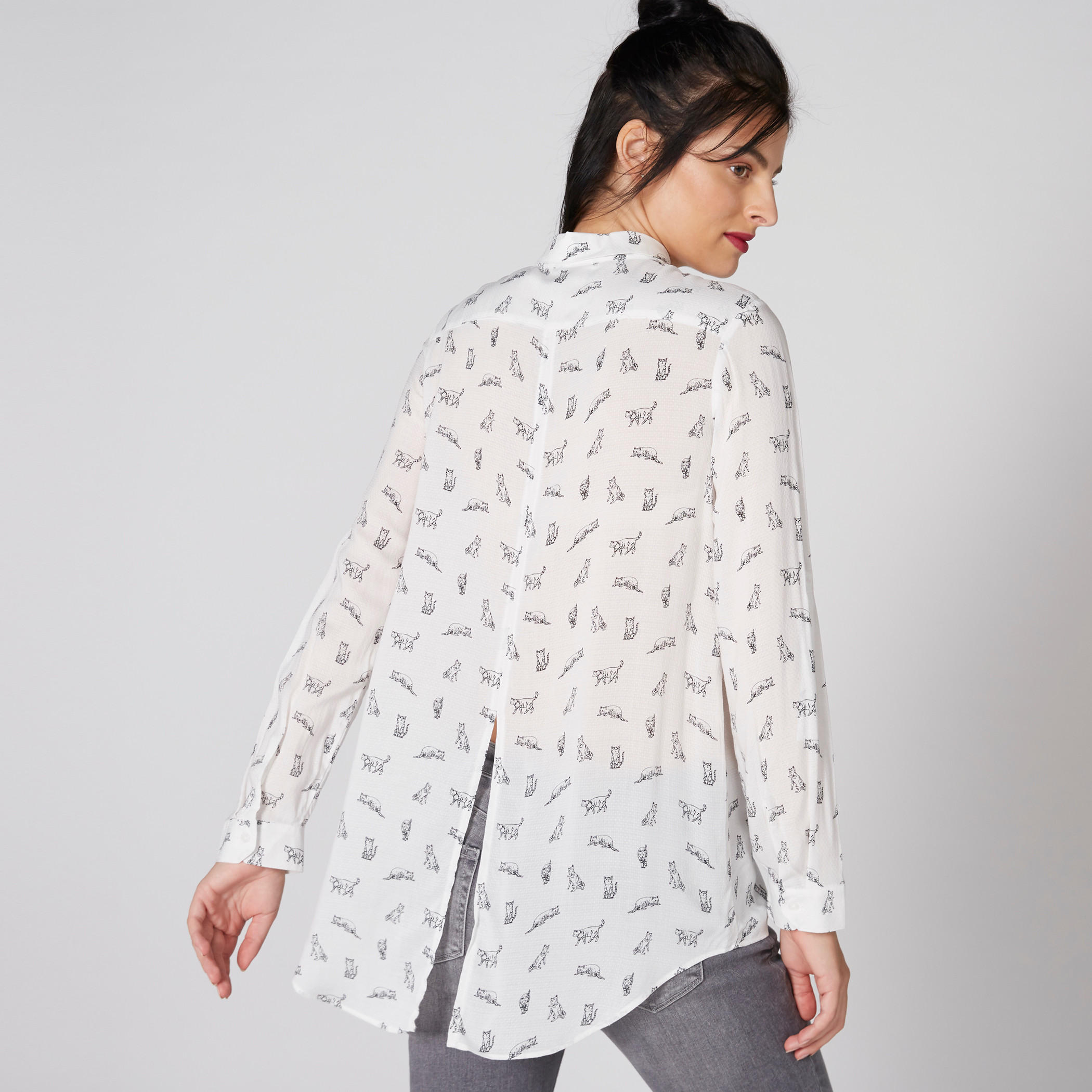 قميص بأزرار وأربطة وطبعات-women-clothing-shirtsandblouses-shirts-image-2