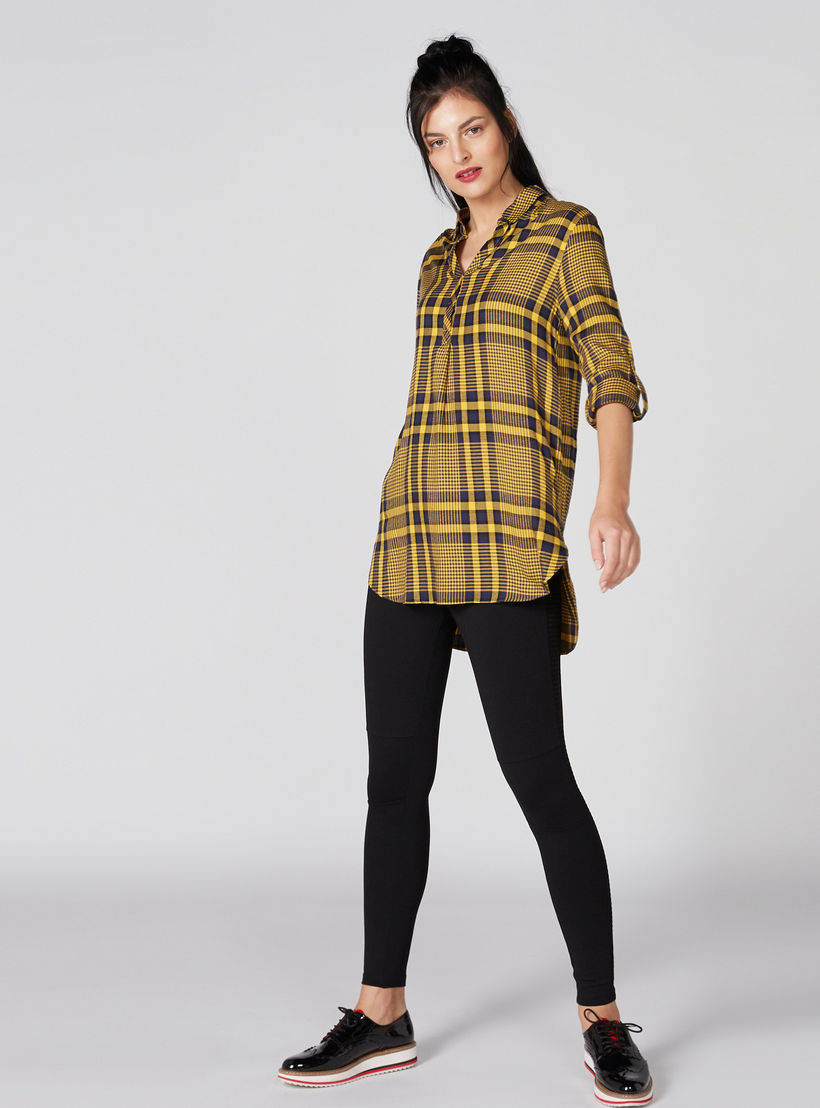 قميص كاروهات طويل بياقة V وأكمام طويلة-women-clothing-shirtsandblouses-shirts-image-3