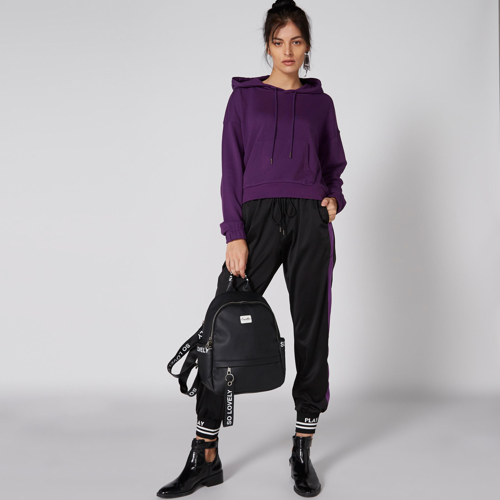 سويت شيرت بأكمام طويلة وجيوب وقبعة-women-winterwear-hoodiesandsweatshirts-hoodies-image-1
