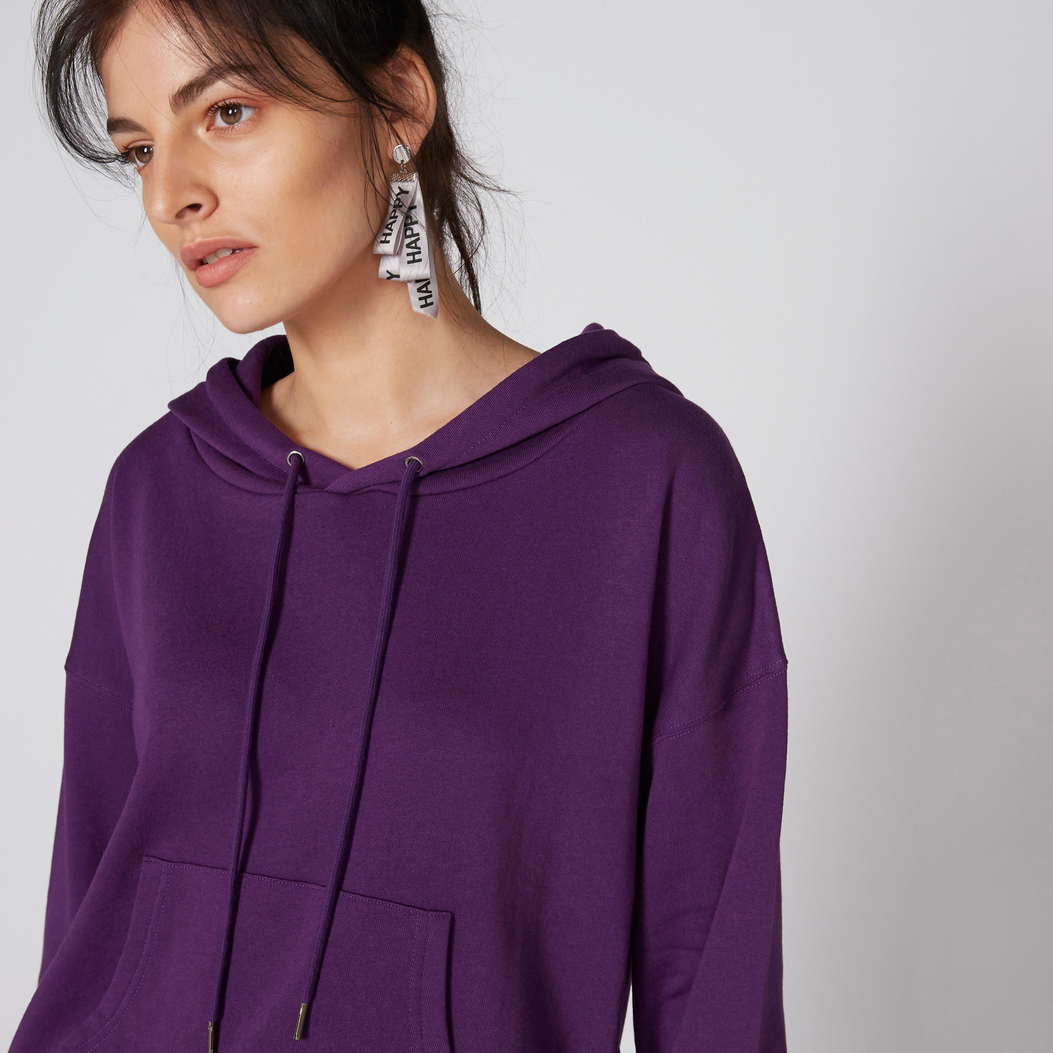 سويت شيرت بأكمام طويلة وجيوب وقبعة-women-winterwear-hoodiesandsweatshirts-hoodies-image-4