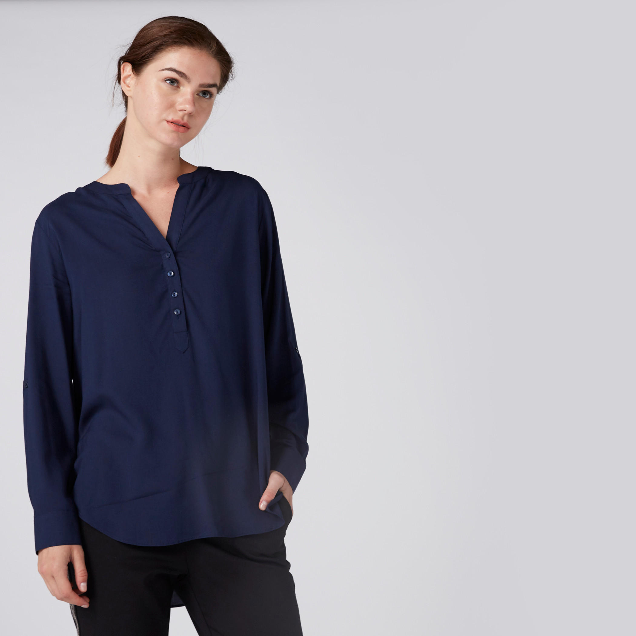 بلوزة قصيرة بأكمام طويلة وياقة ماندارين-women-clothing-shirtsandblouses-blouses-image-1