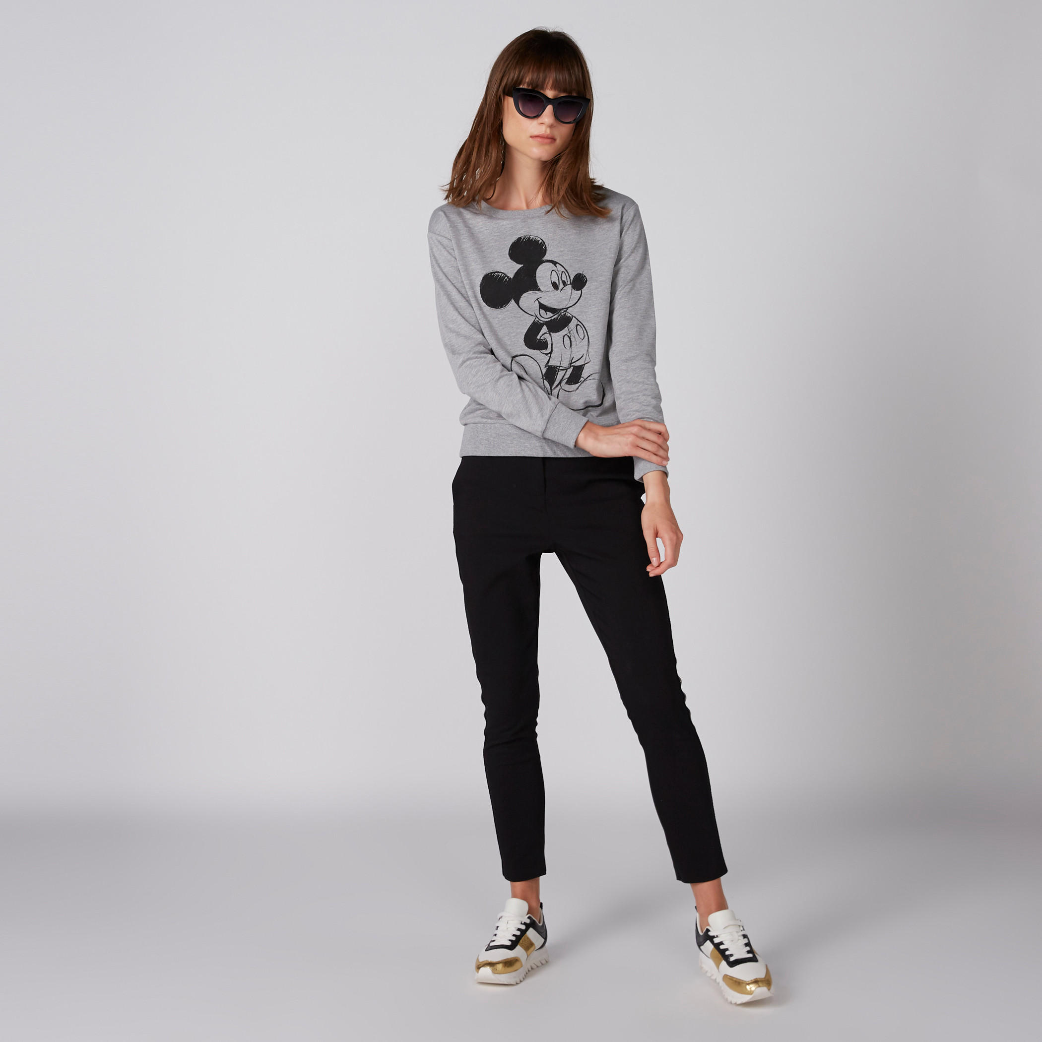 سويت شيرت بياقة مستديرة وأكمام طويلة وطبعات ميكي ماوس-women-winterwear-hoodiesandsweatshirts-sweatshirts-image-3
