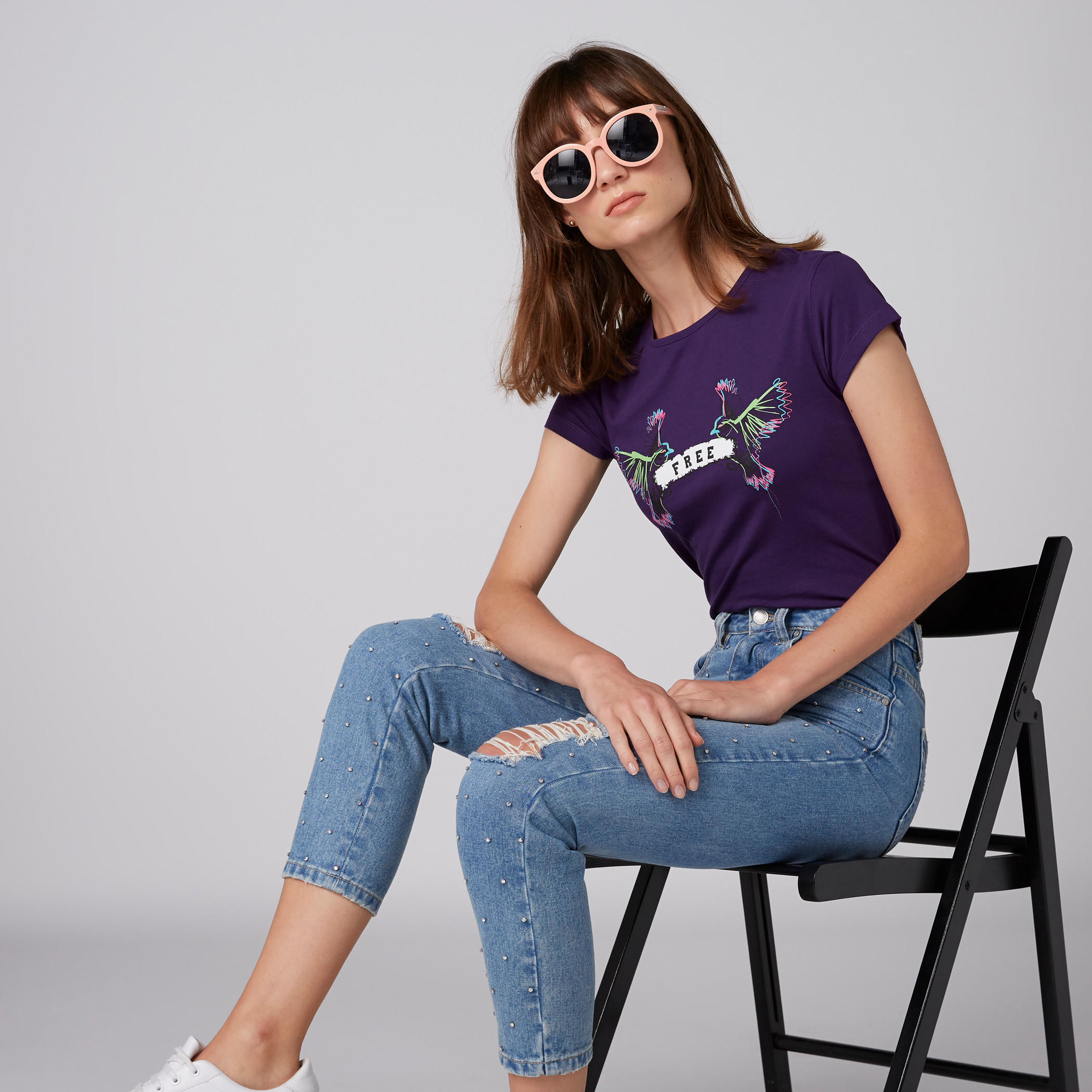 تيشيرت بطبعات وياقة مستديرة وأكمام كاب-women-clothing-tshirts-image-1