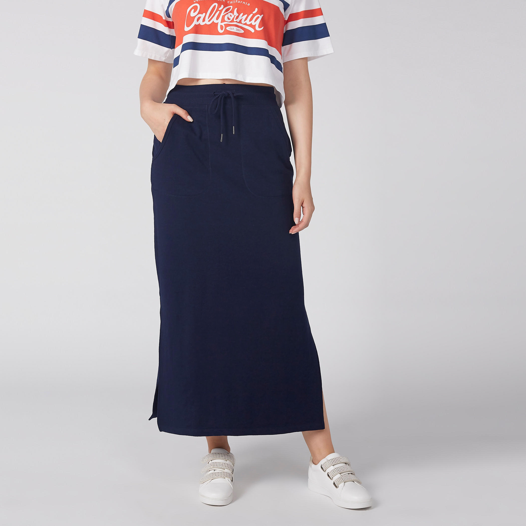 تنورة إيه لاين طويلة بجيوب وفتحات جانبية-women-clothing-bottoms-skirts-image-2
