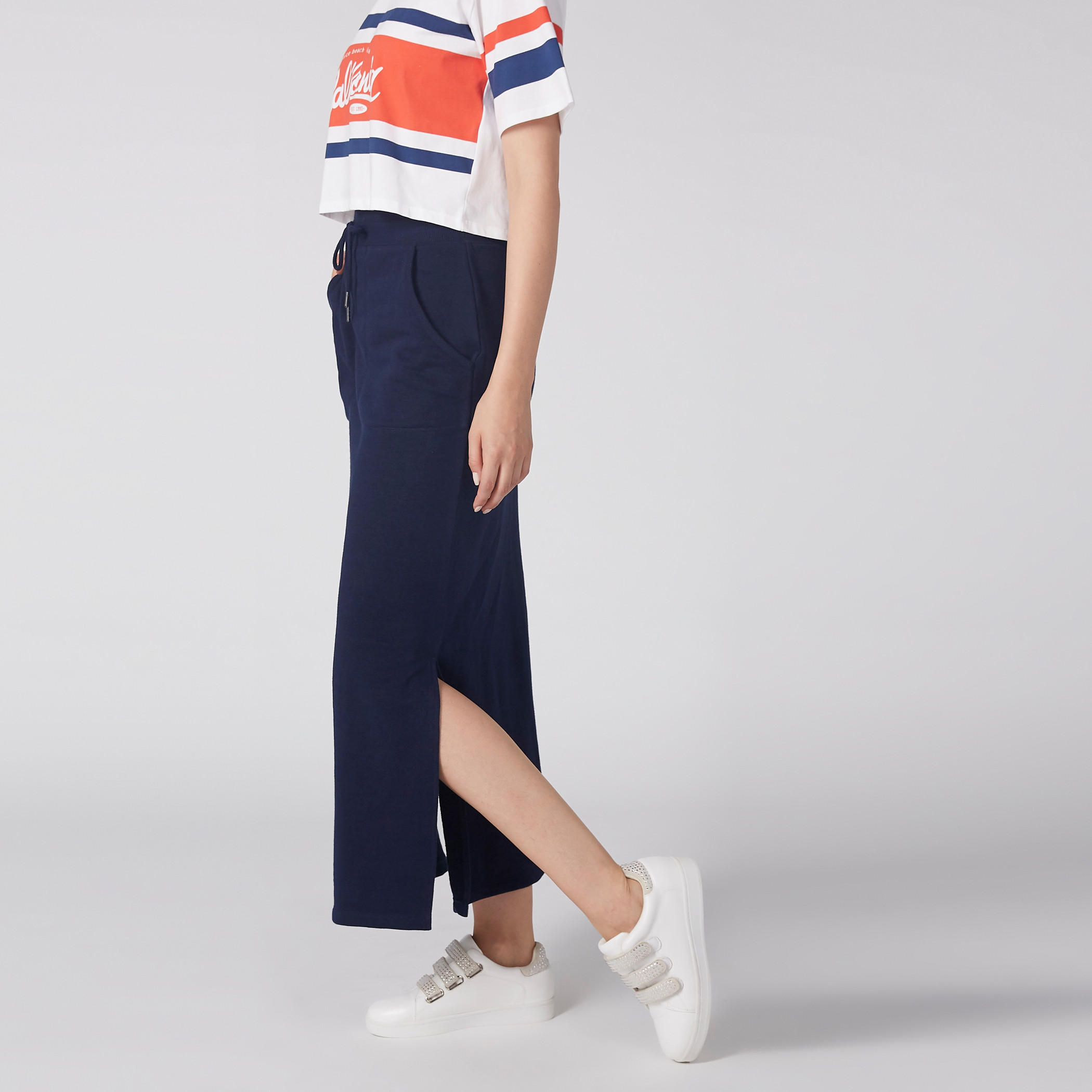 تنورة إيه لاين طويلة بجيوب وفتحات جانبية-women-clothing-bottoms-skirts-image-3