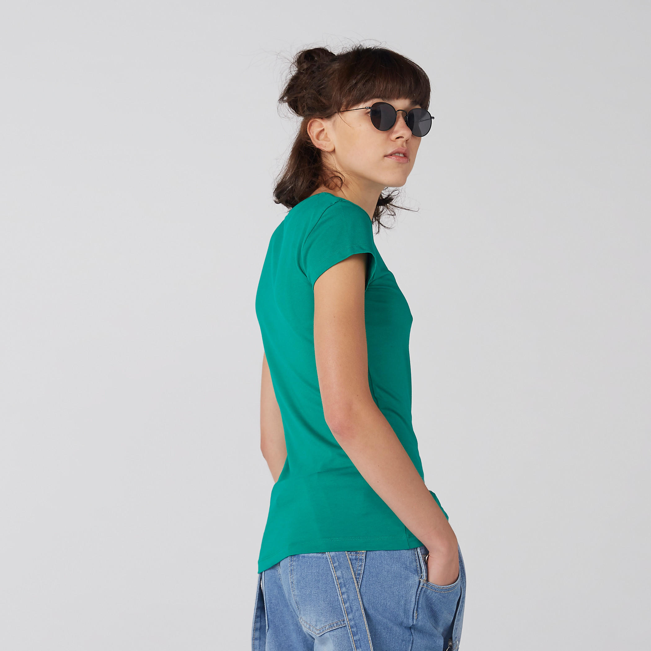 تيشيرت بياقة مستديرة وأكمام كاب-women-clothing-tshirts-image-3