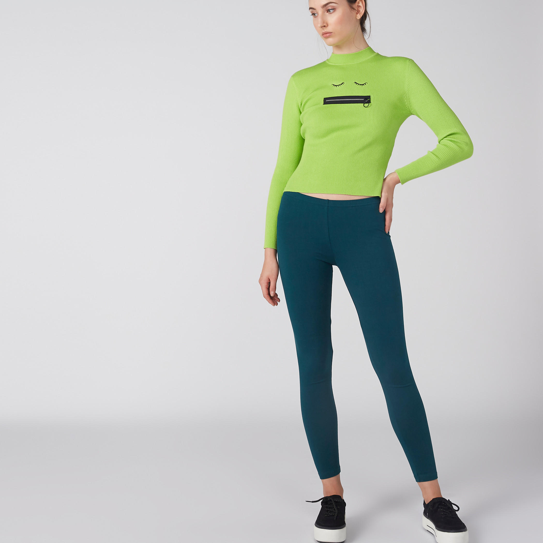 بنطال ليقنز طويل بخصر مطّاطي-women-clothing-bottoms-leggings-image-2