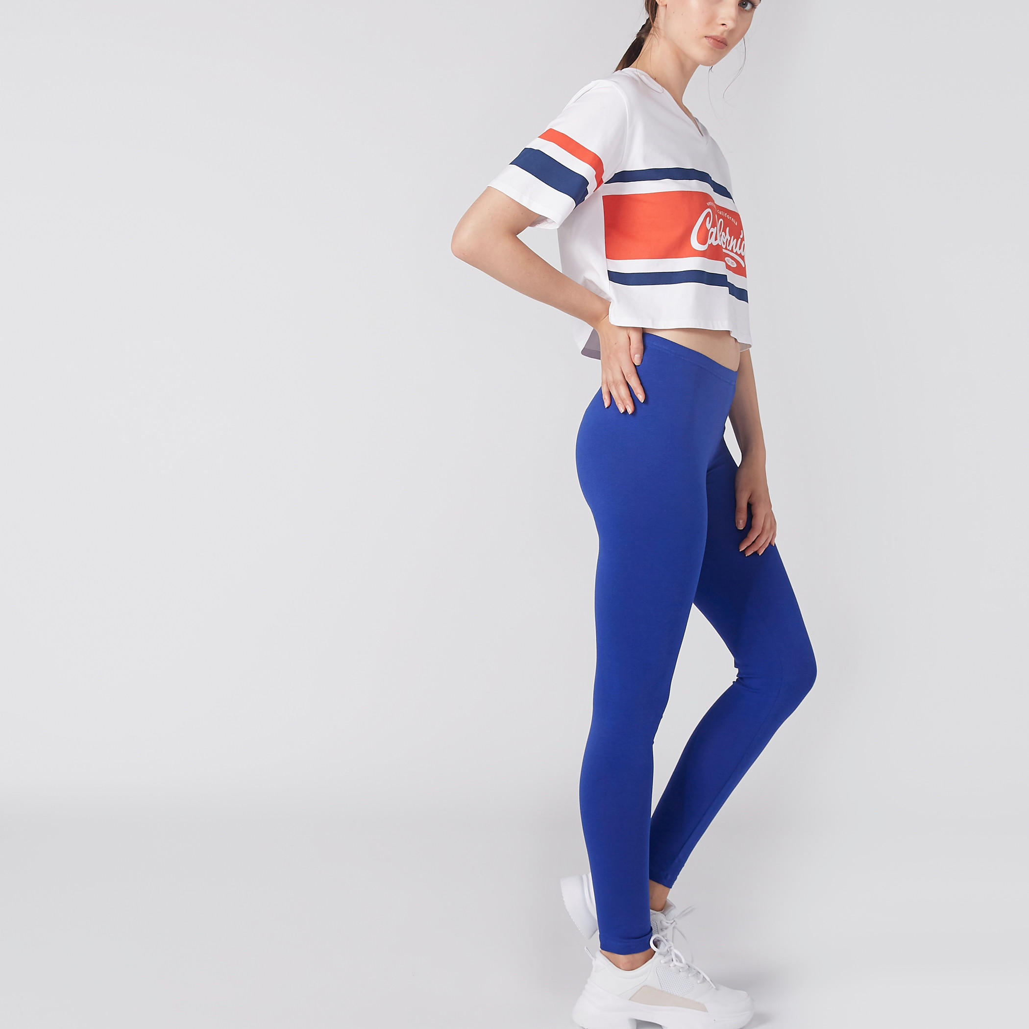 بنطال ليقنز طويل بخصر مطّاطي-women-clothing-bottoms-leggings-image-3
