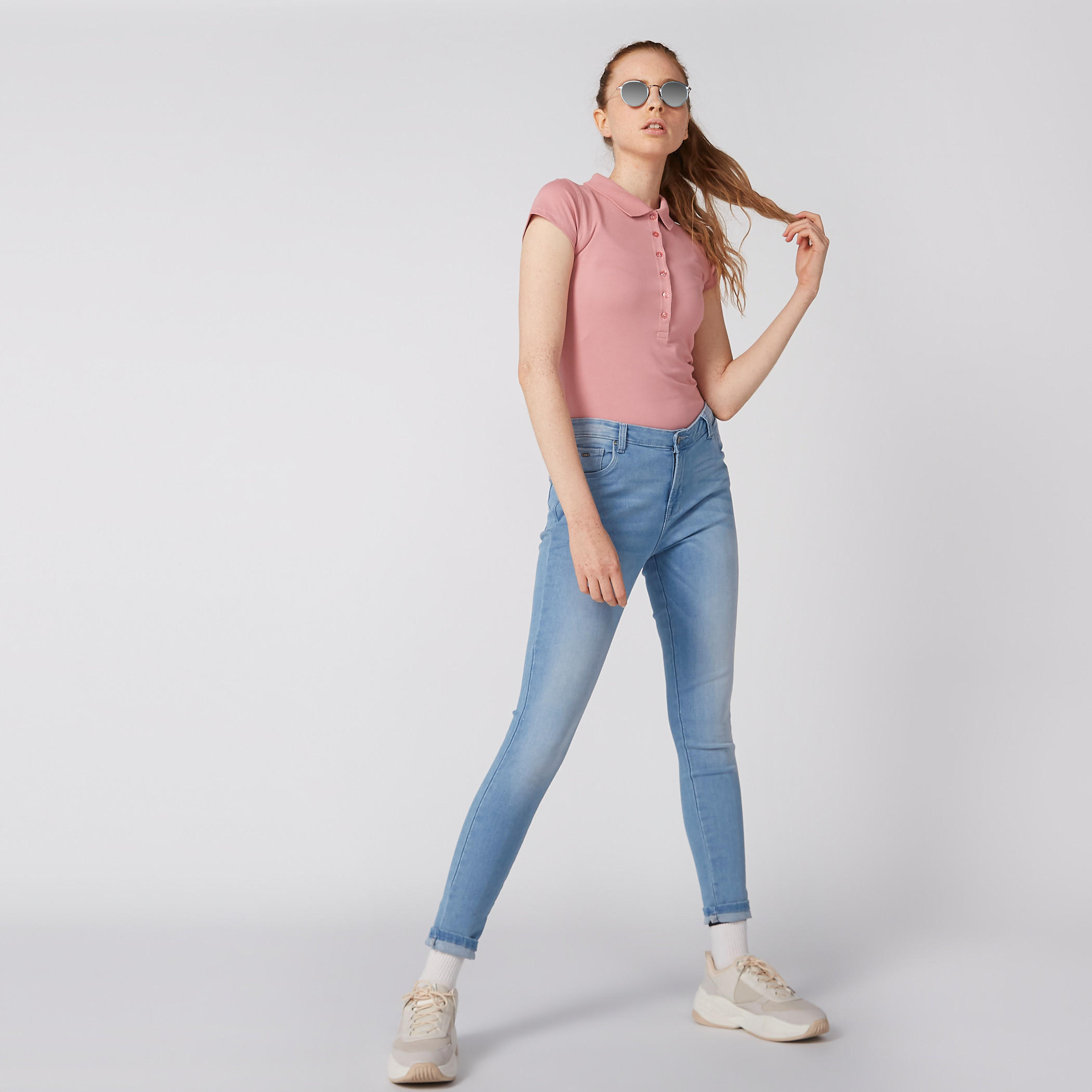تيشيرت بولو بأكمام قصيرة وزر إغلاق-women-clothing-tshirts-image-2