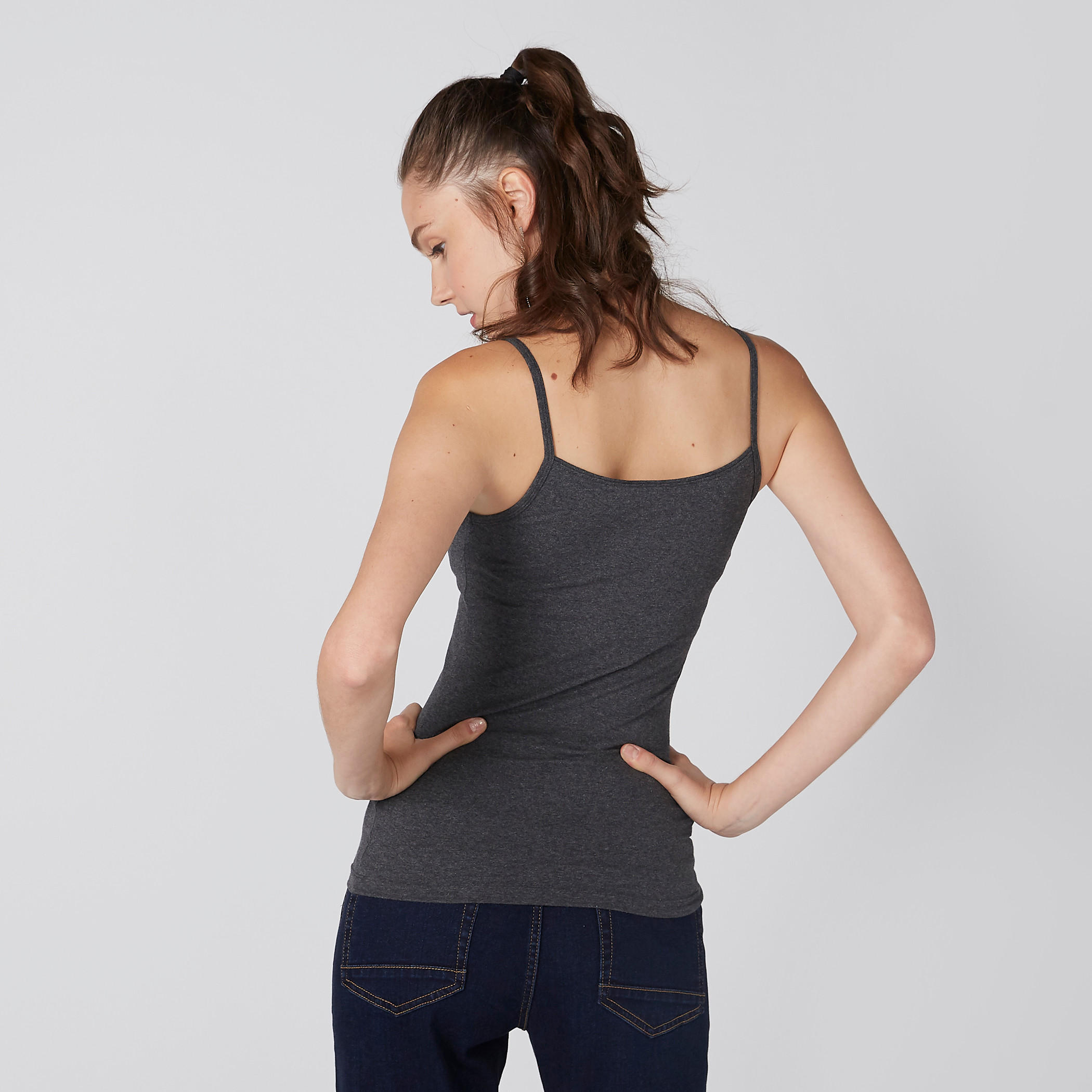 بلوزة كامي بحمّالات رفيعة-women-clothing-tshirts-image-3