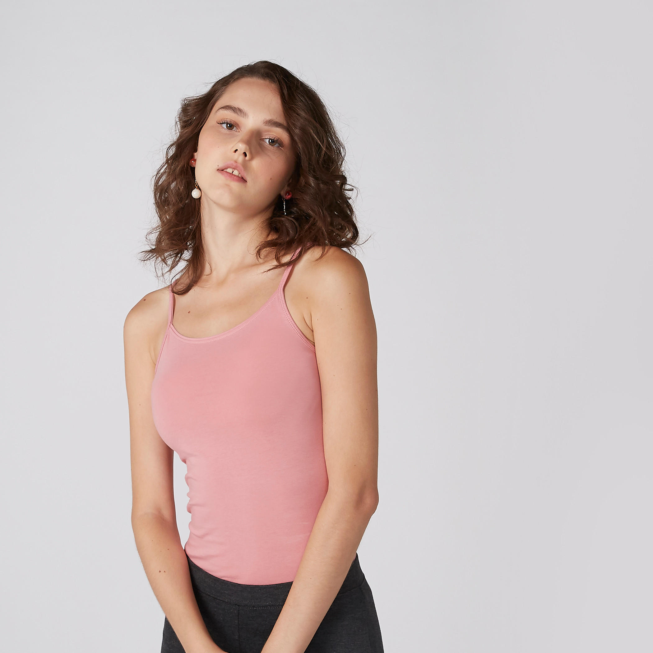 كامي بحمّالات رفيعة وياقة عميقة-women-clothing-tshirts-image-3