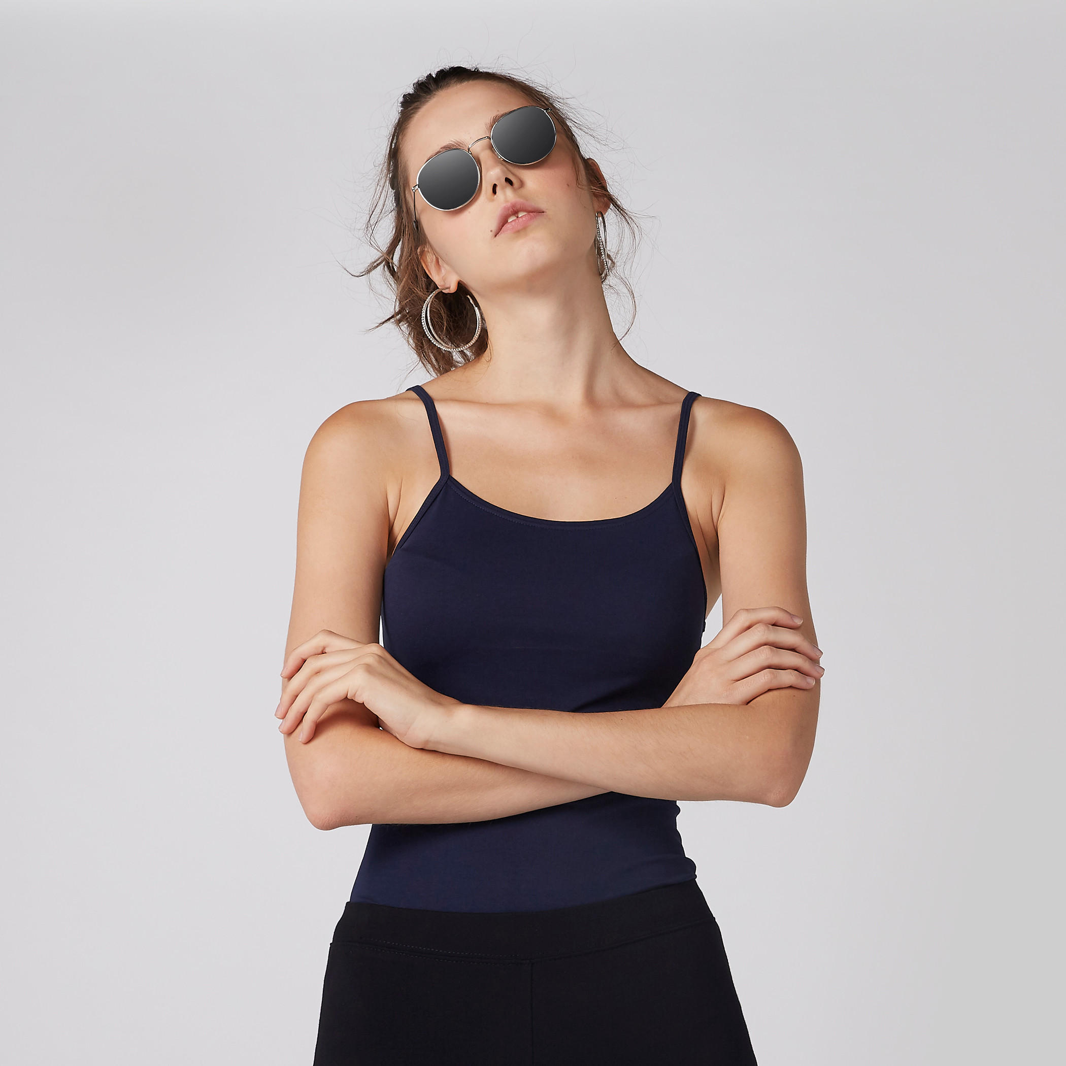 كامي بحمّالات رفيعة وياقة عميقة-women-clothing-tshirts-image-3