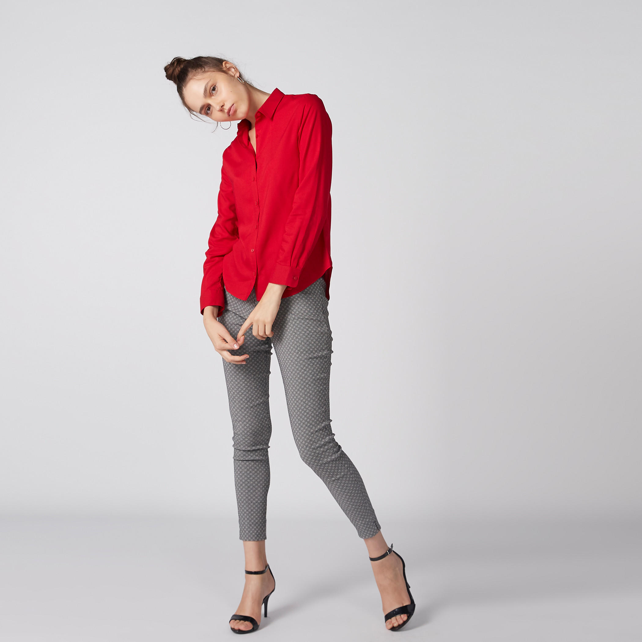قميص بأكمام طويلة وأزرار-women-clothing-shirtsandblouses-shirts-image-4