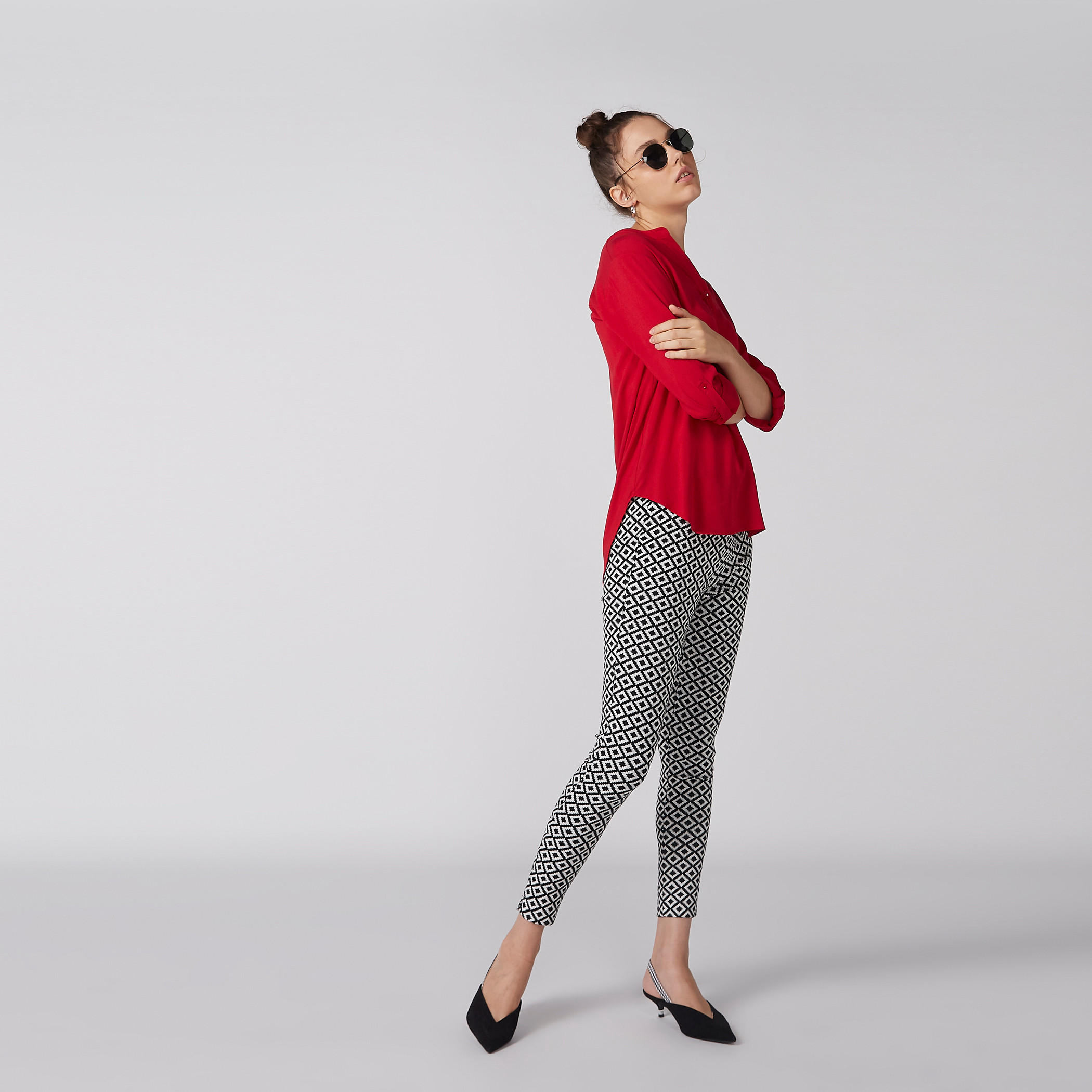 بلوزة بأكمام طويلة وزر إغلاق-women-clothing-shirtsandblouses-blouses-image-2