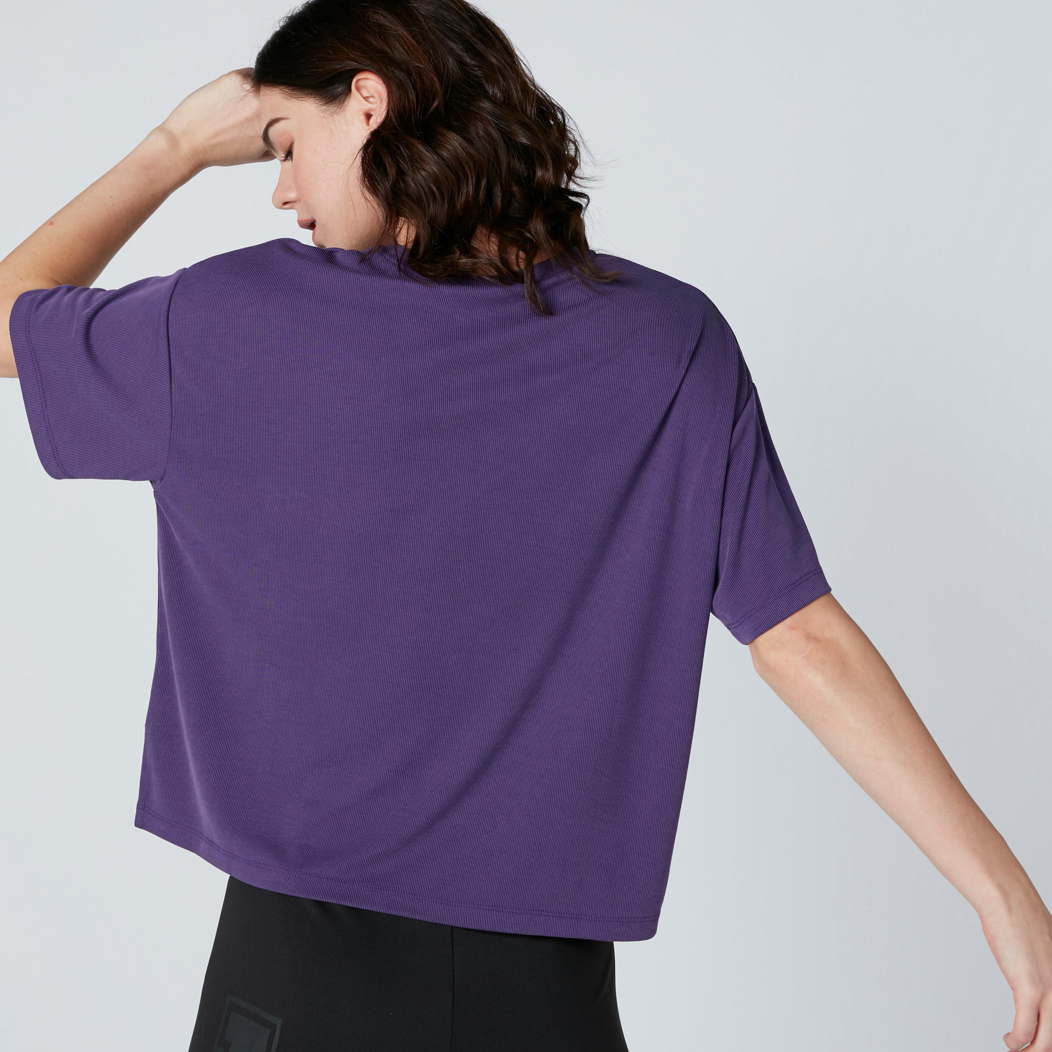 تيشيرت مضلّع بأكتاف منسدلة-women-clothing-tshirts-image-2