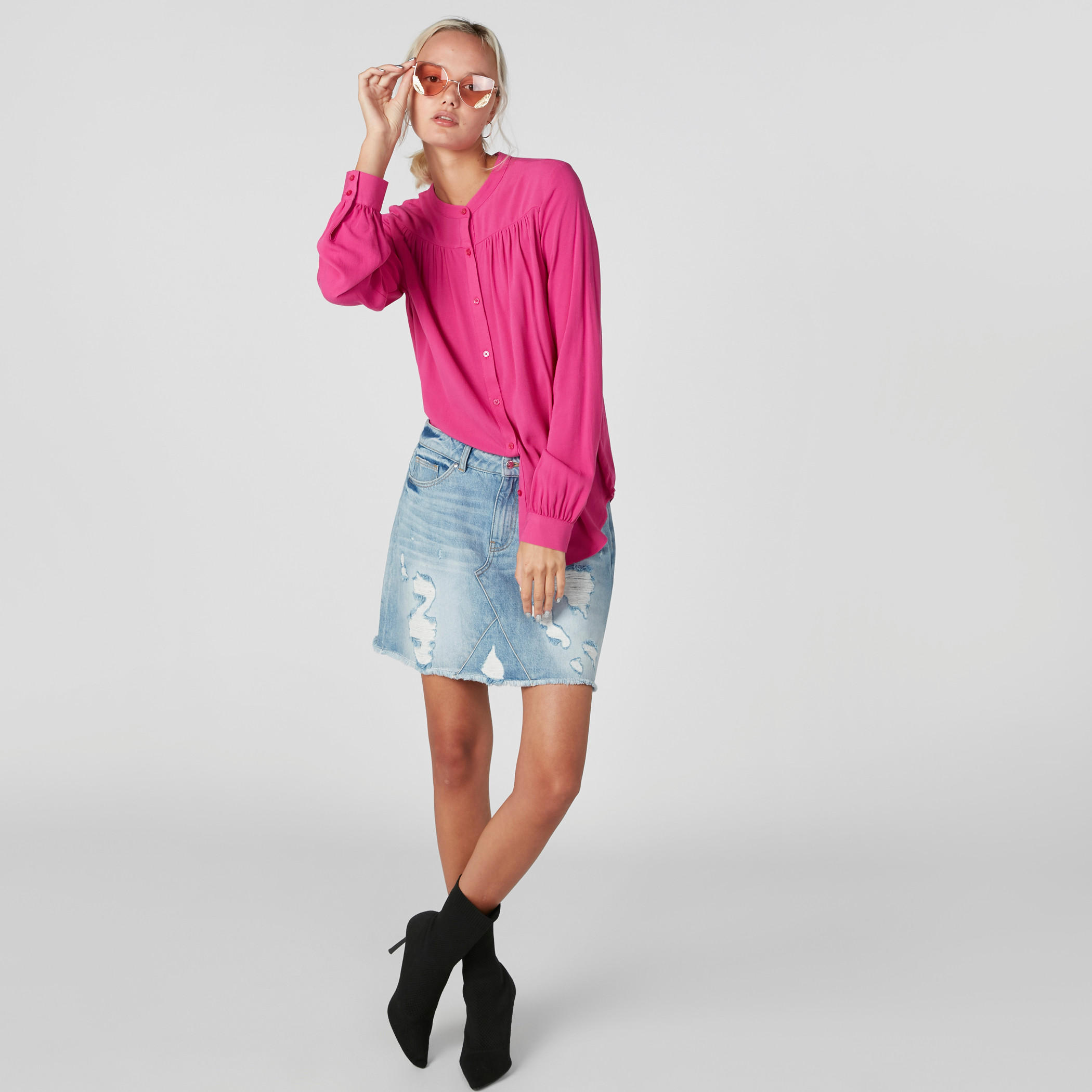 بلوزة بأكمام طويلة وأزرار-women-clothing-shirtsandblouses-blouses-image-3