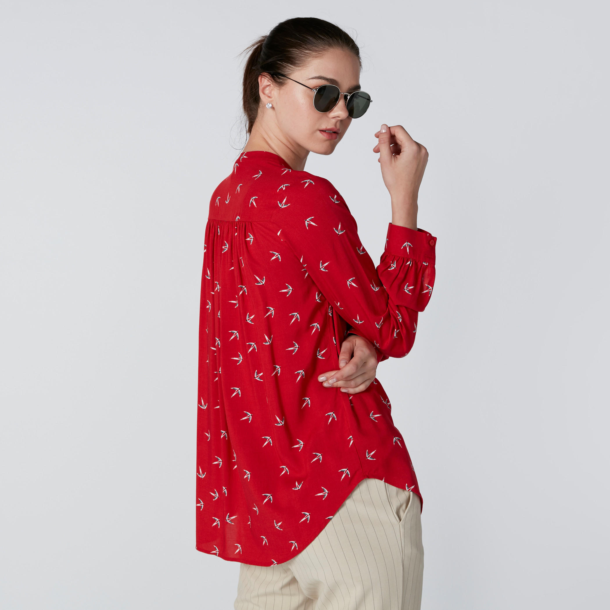 قميص بطبعات وياقة ماندارين وأزرار-women-clothing-shirtsandblouses-shirts-image-4