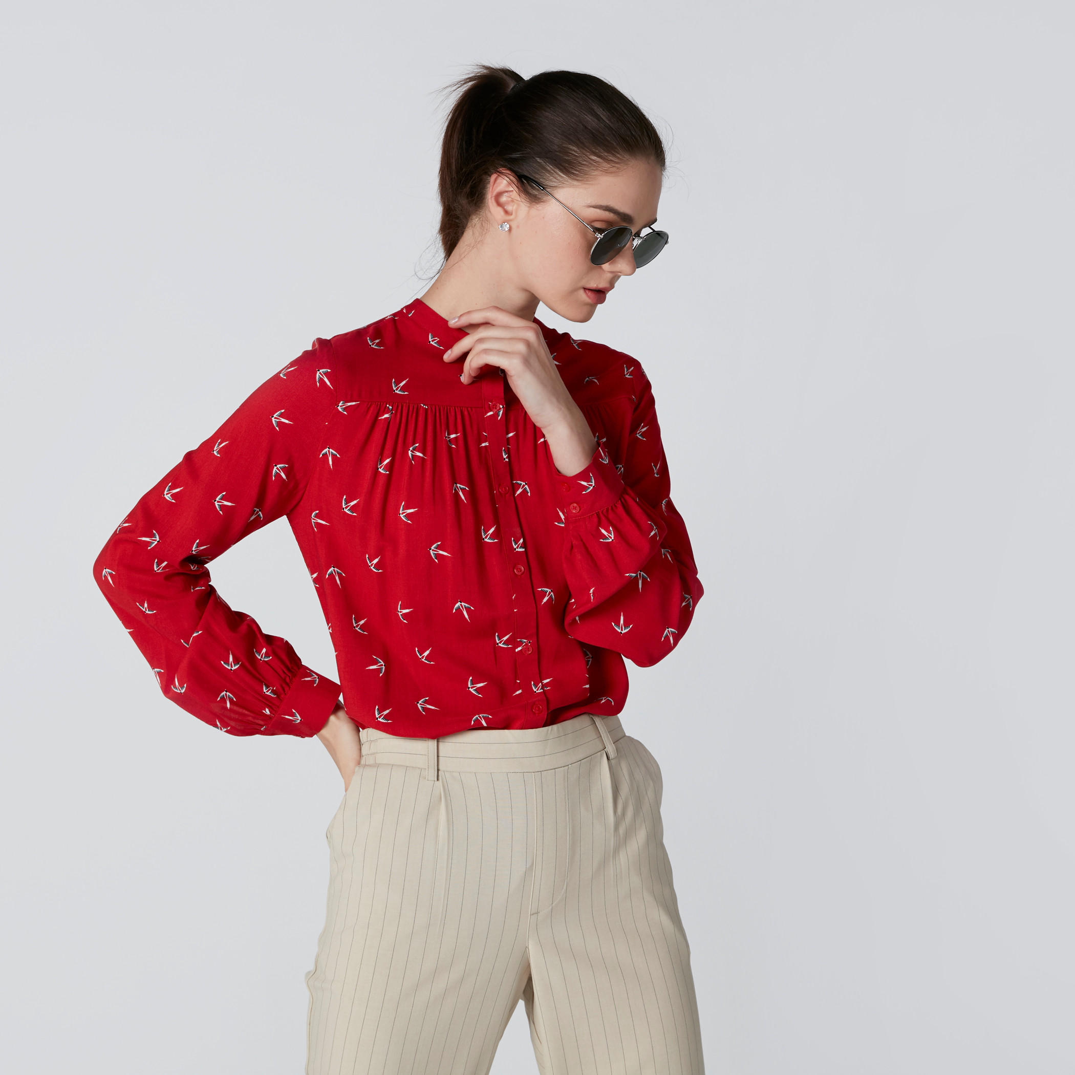 قميص بطبعات وياقة ماندارين وأزرار-women-clothing-shirtsandblouses-shirts-image-2